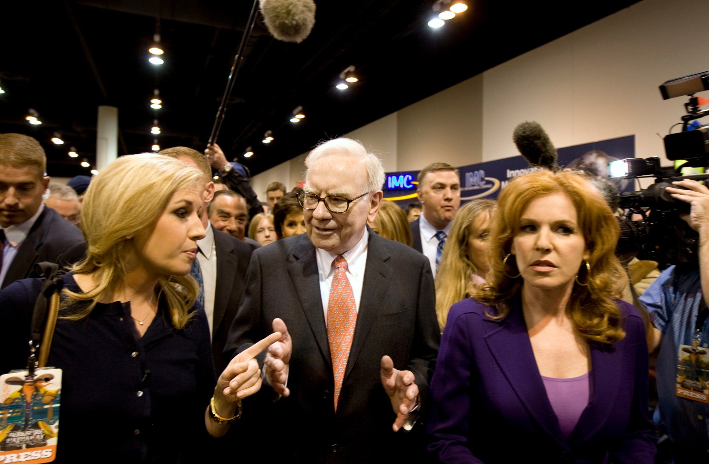Warren Buffett is bullish … on women