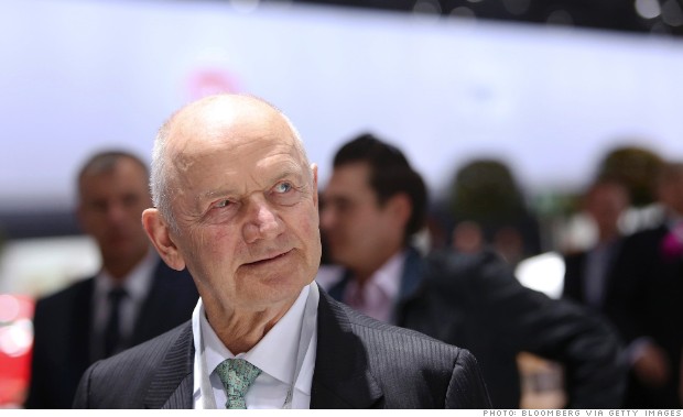 Ferdinand Piech, chairman of Volkswagen AG, passes through a display of automobiles at the company's annual general meeting (AGM) in Hanover, Germany, on Thursday, April 25, 2013. . Photographer: Chris Ratcliffe/Bloomberg *** Local Caption *** Ferdinand Piech