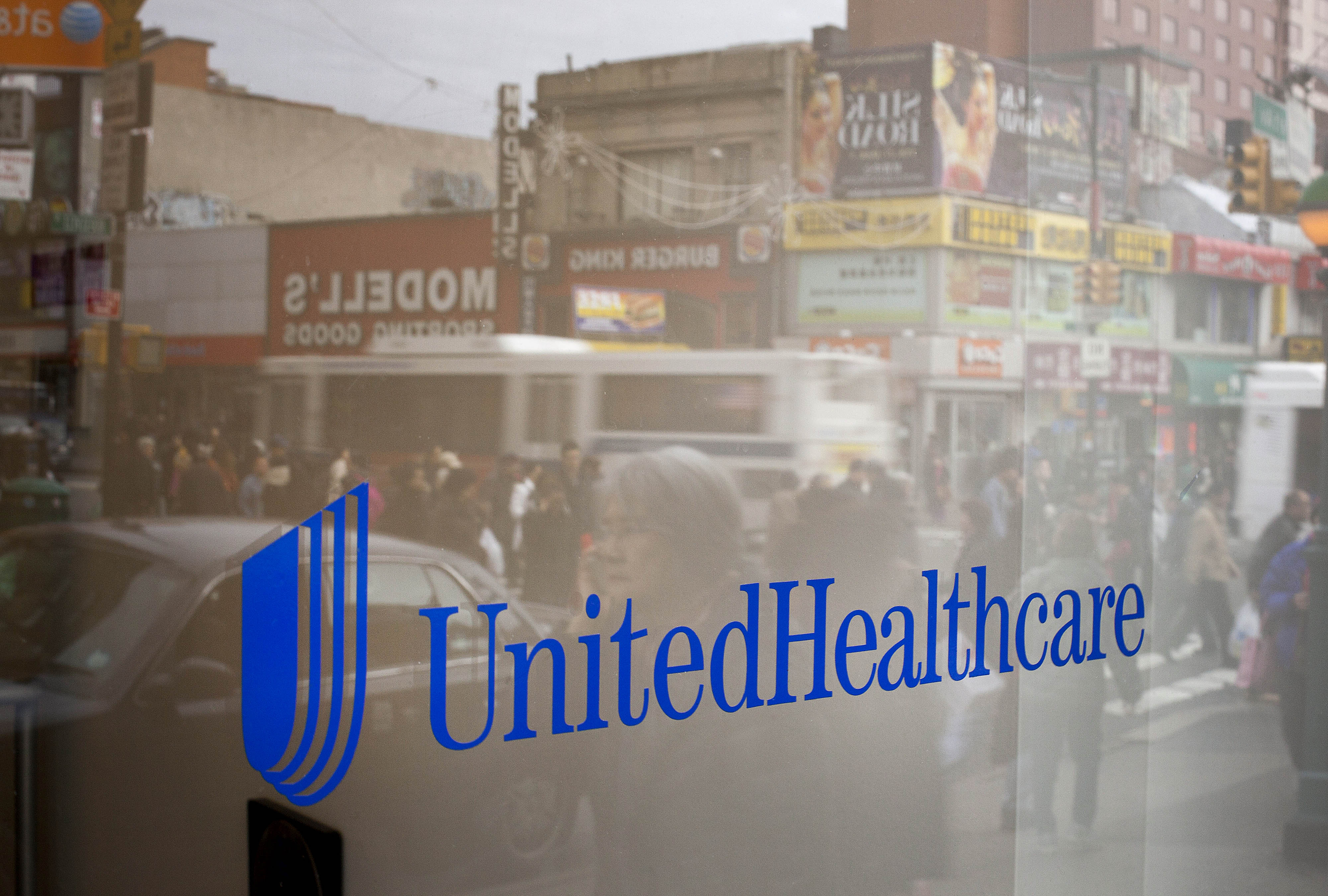 UnitedHealth Retail Stores Sell Insurance With A Smile