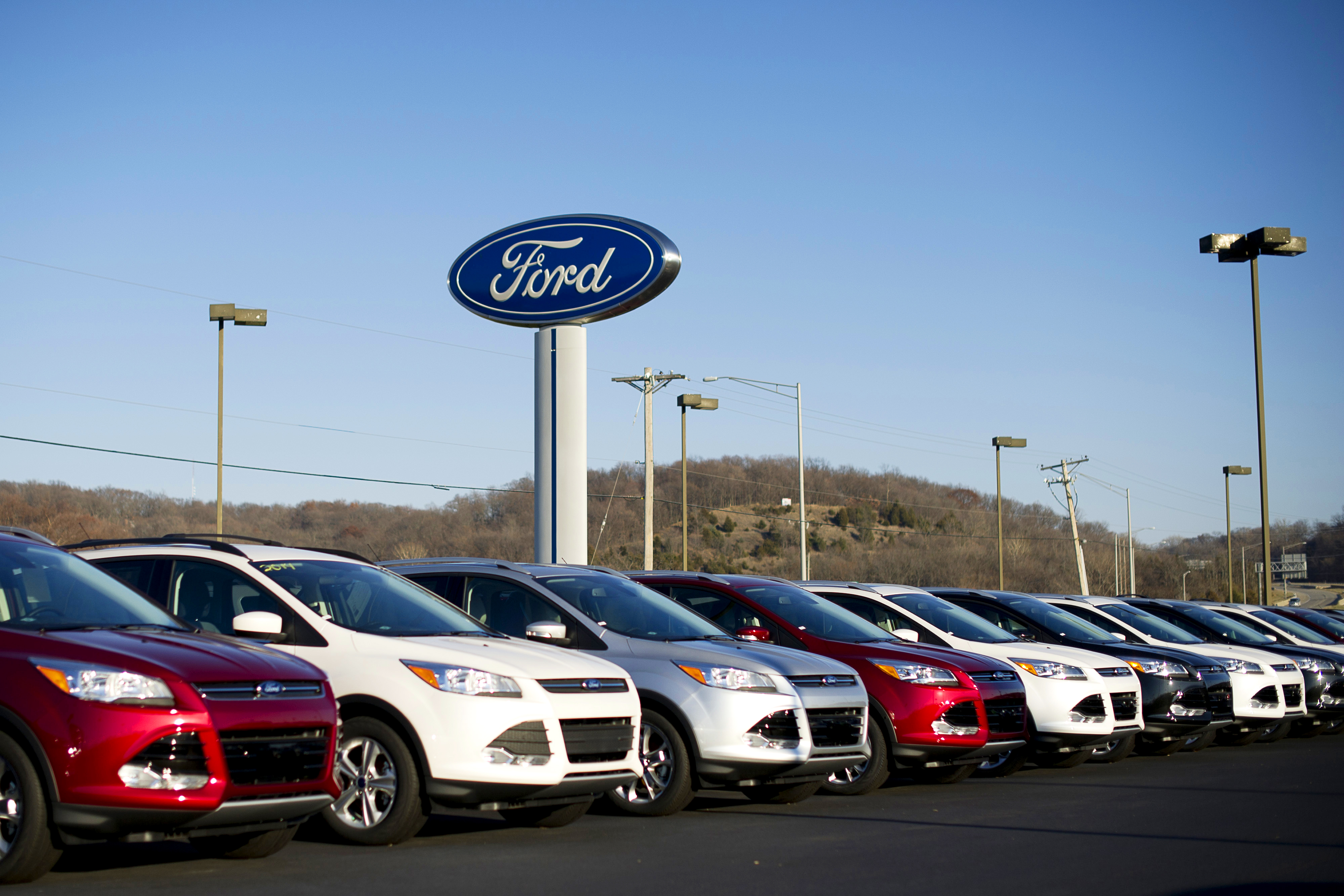 Most U.S. Autos on Lots Since 2005 Has Ford Lead Output Cut