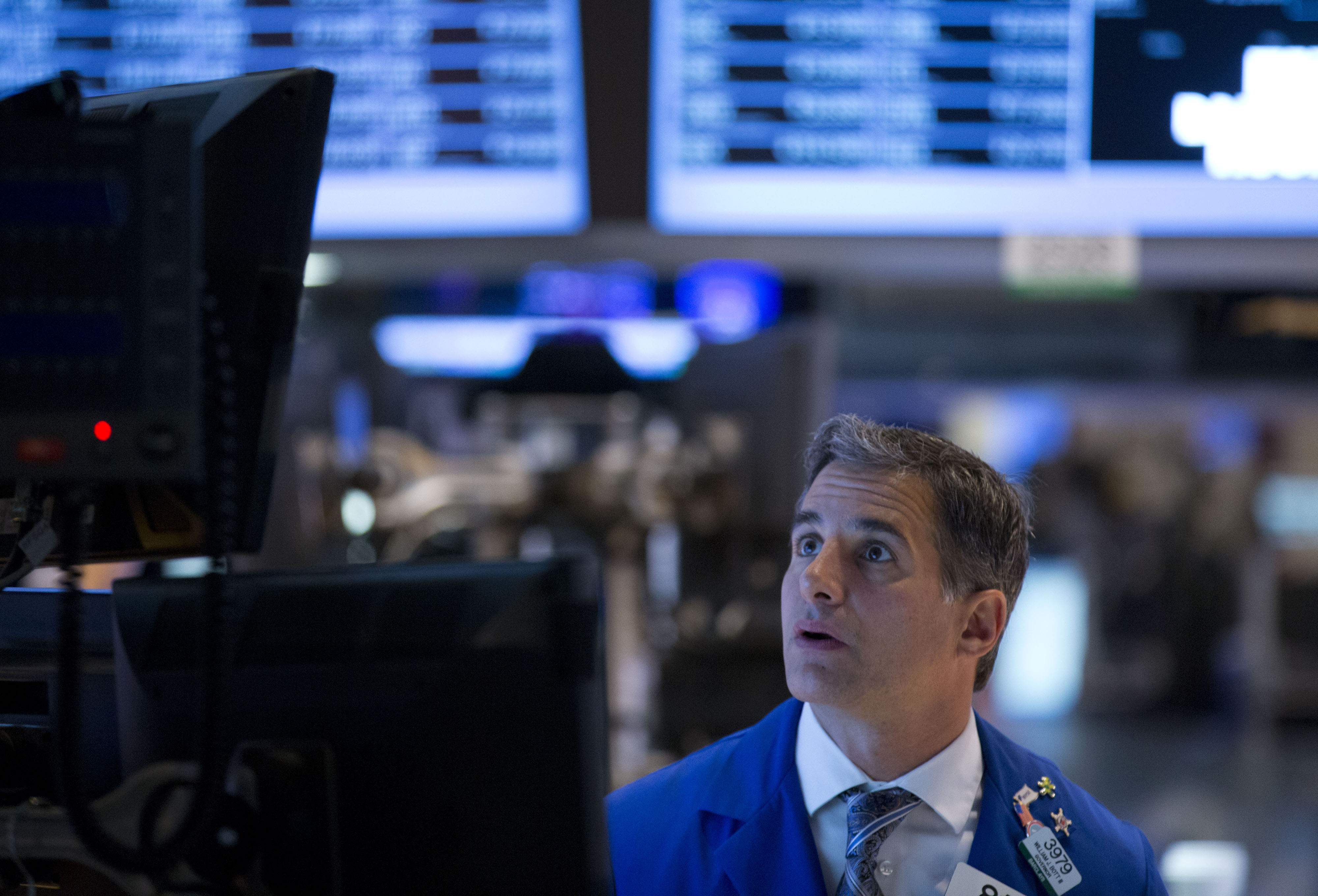 U.S. Stocks Erase Gains After Early Rally On GDP Growth