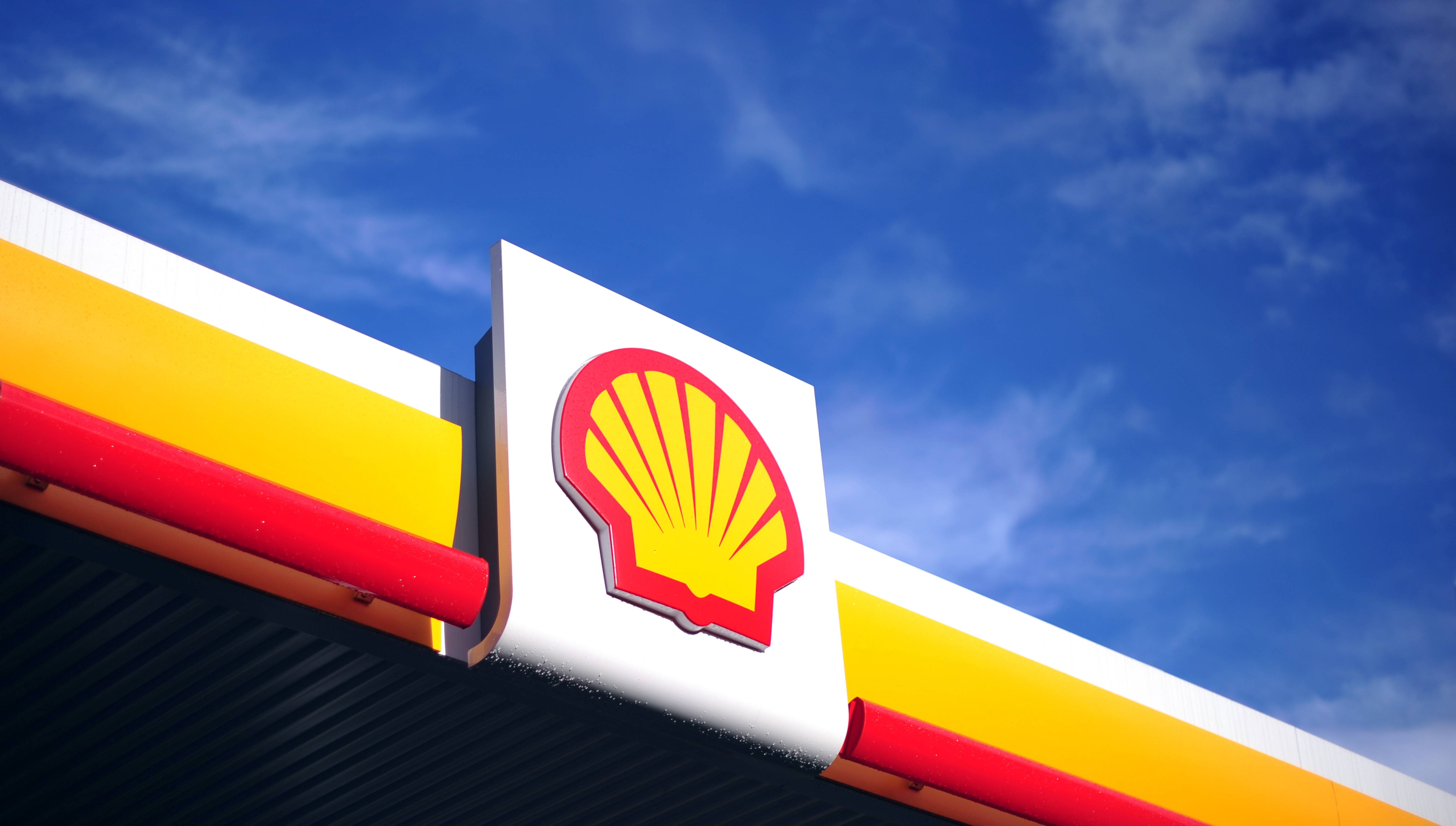 BRITAIN-NETHERLANDS-OIL-ENERGY-EARNINGS-BUSINESS-SHELL