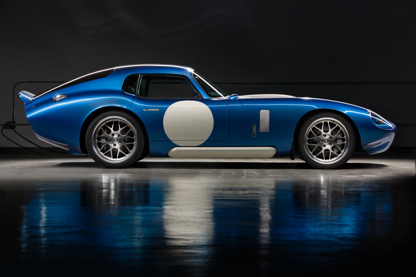 Electric car company Renovo reveals secret funding round