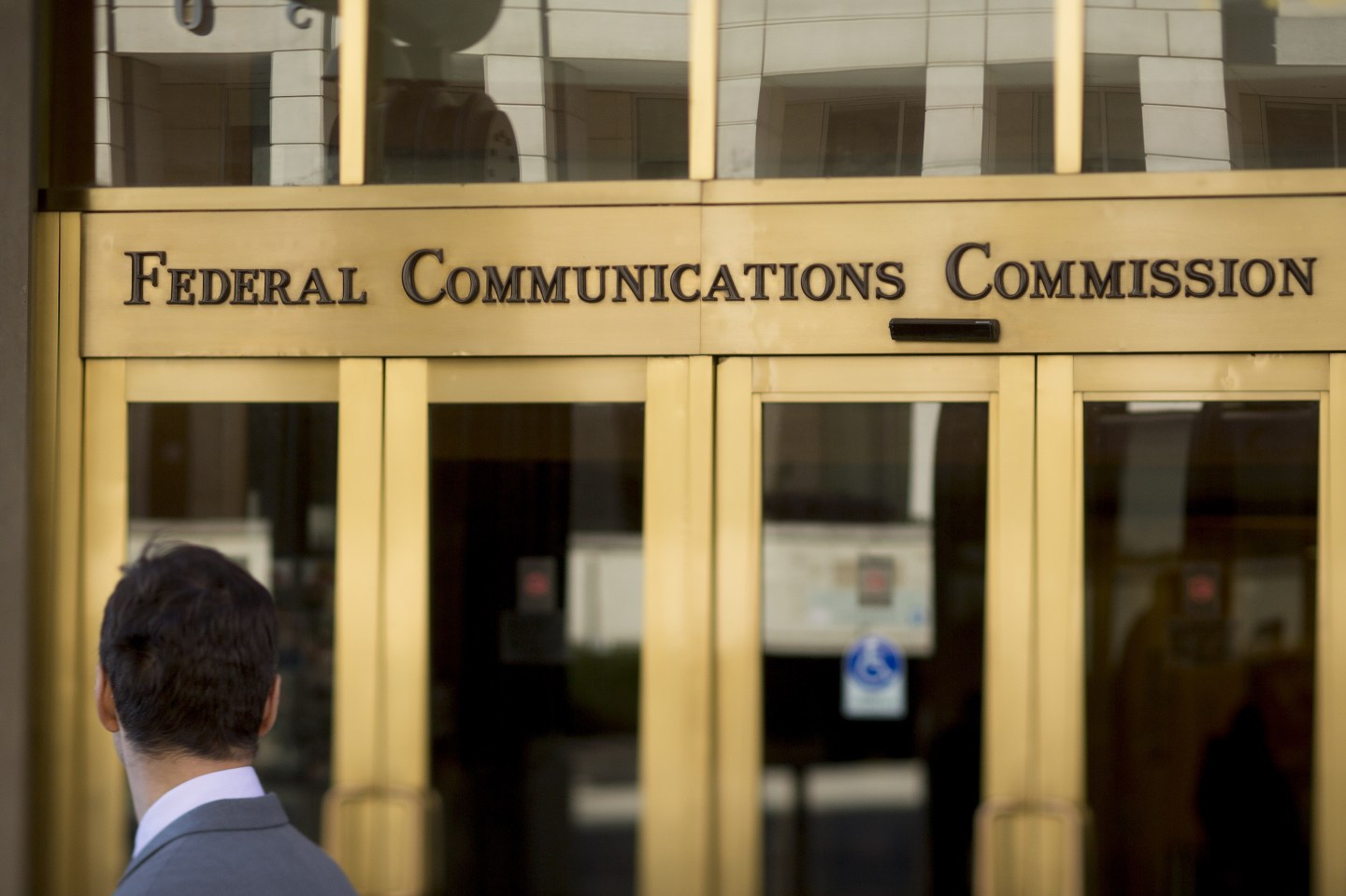 Internet Providers Should Guarantee Equal Access to All Users, Obama Says