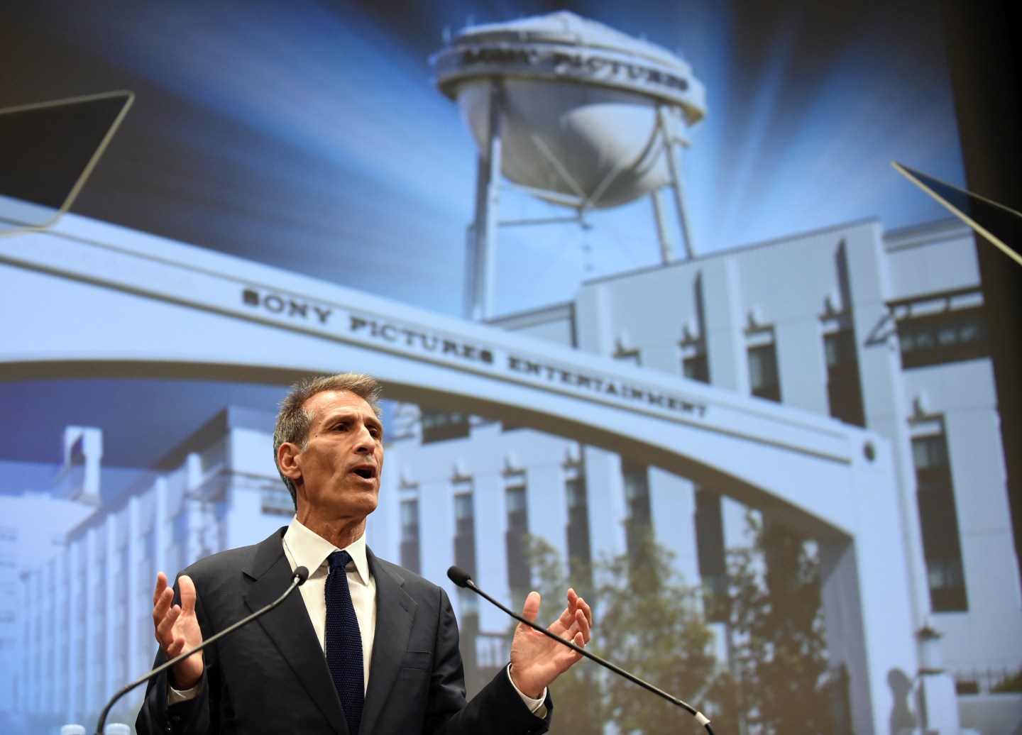 Sony hack reveals lack of diversity among top company earners
