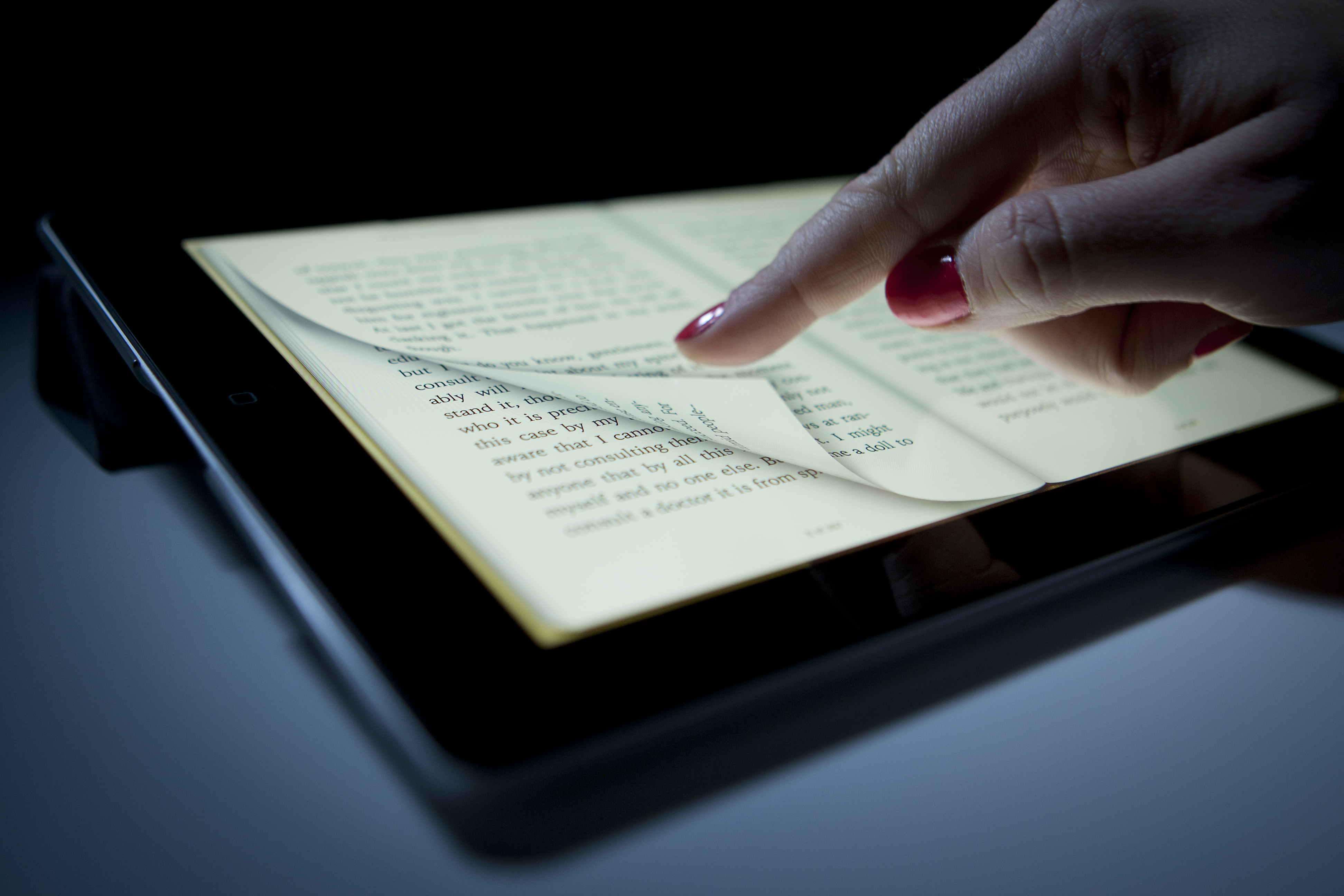 Apple, Publishers Sued Over Alleged E-Book Price Conspiracy