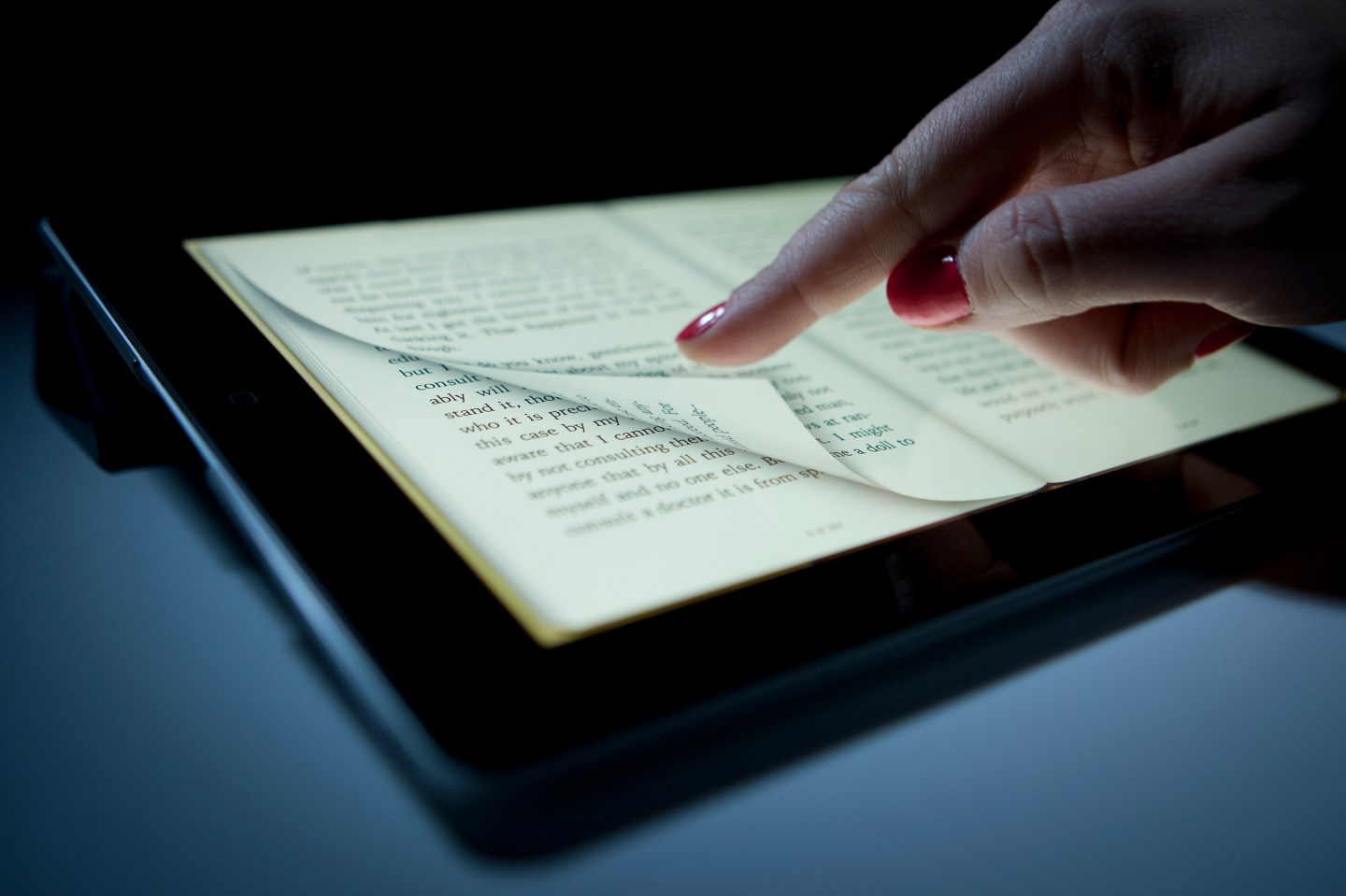 Apple, Publishers Sued Over Alleged E-Book Price Conspiracy