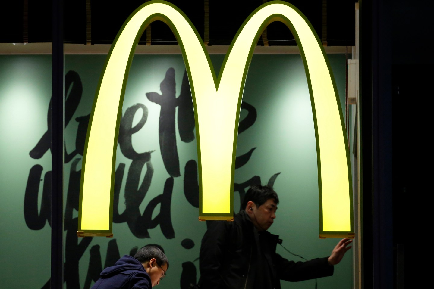 McDonald’s fixes its marketing, Chipotle fixes its product