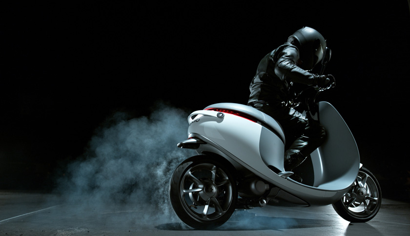 Startup Gogoro is shipping its first souped up electric scooters this weekend