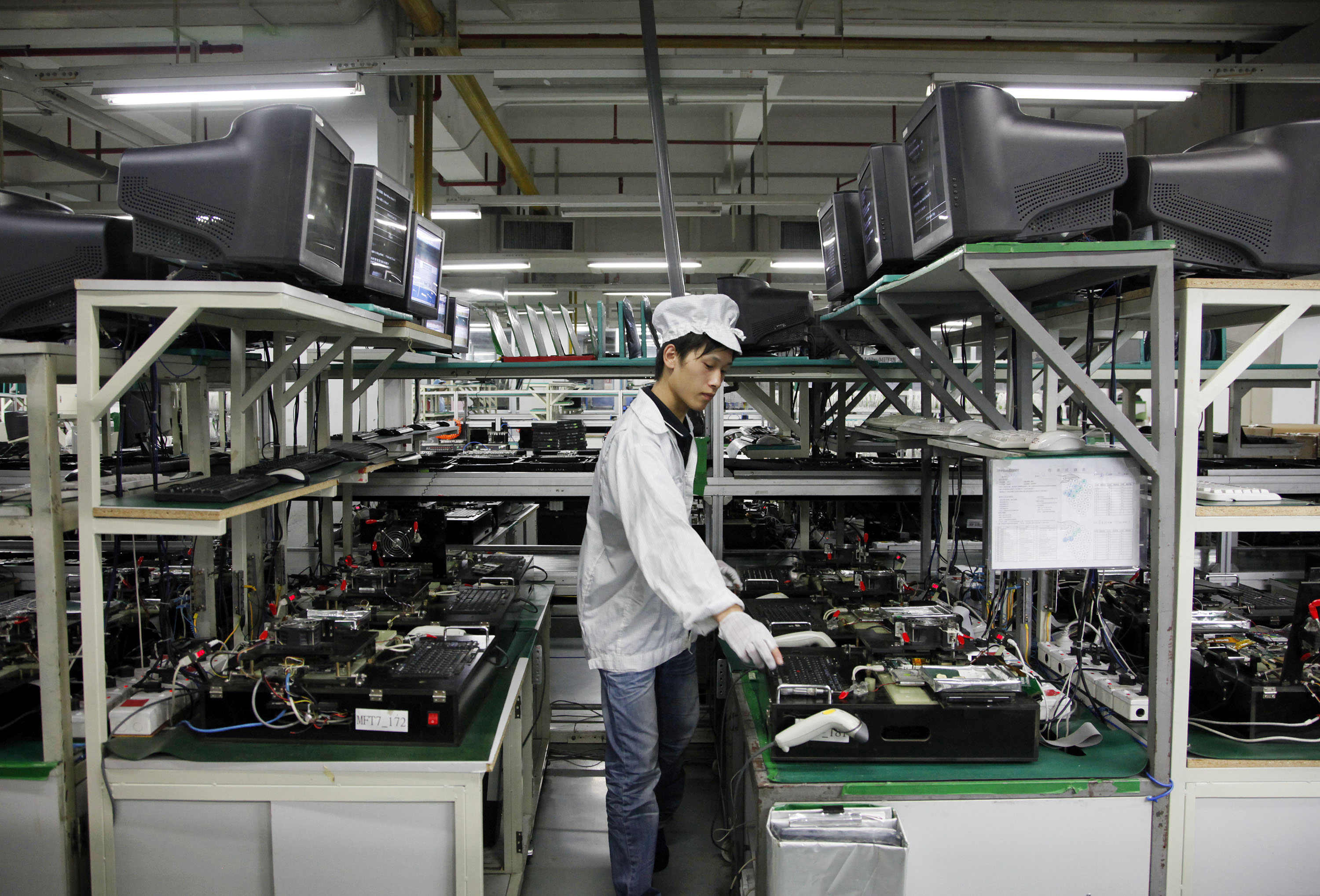 Hon Hai Chairman Visits Foxconn Factory Amid Suicides