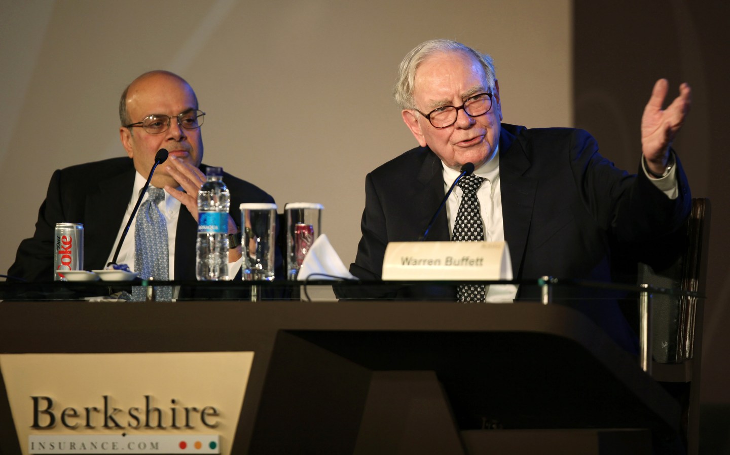 Buffett Says Avoid Long-Term Bonds Tied To Eroding Dollar