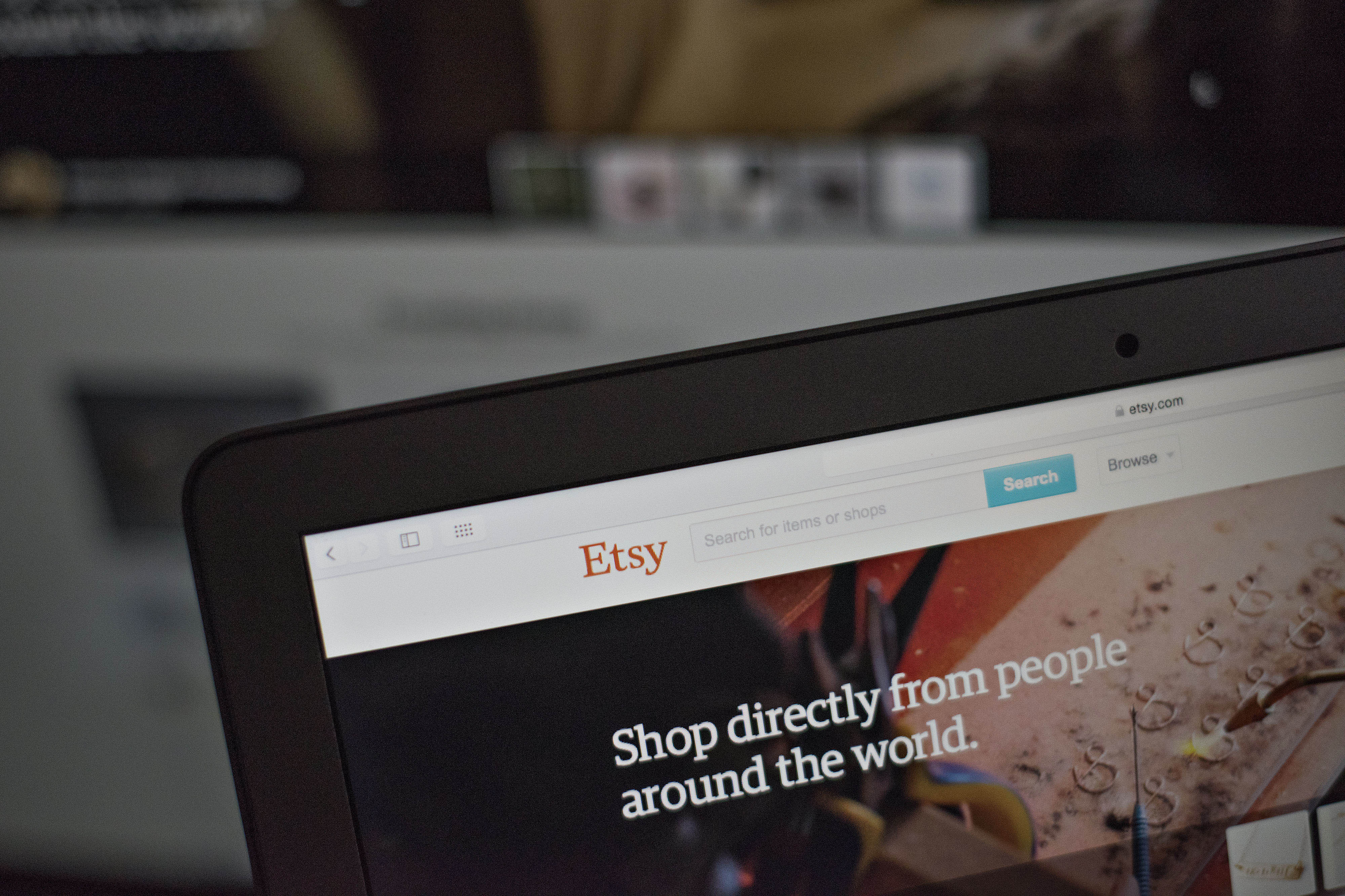 Etsy logo laptop 2015