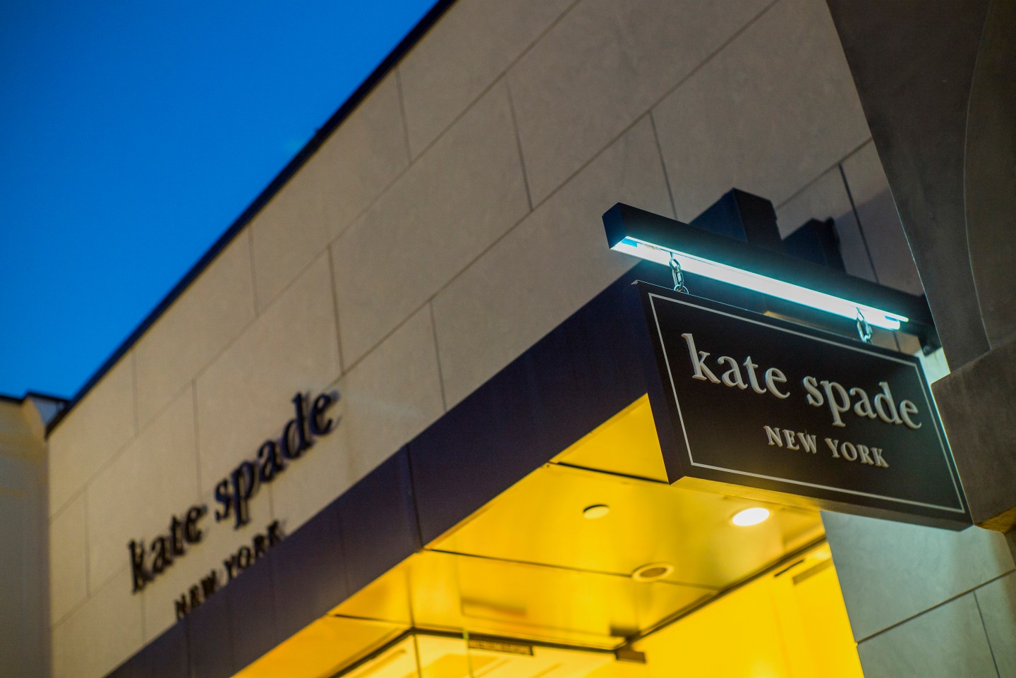 A Kate Spade &amp; Co. Store Ahead Of Earnings Figures