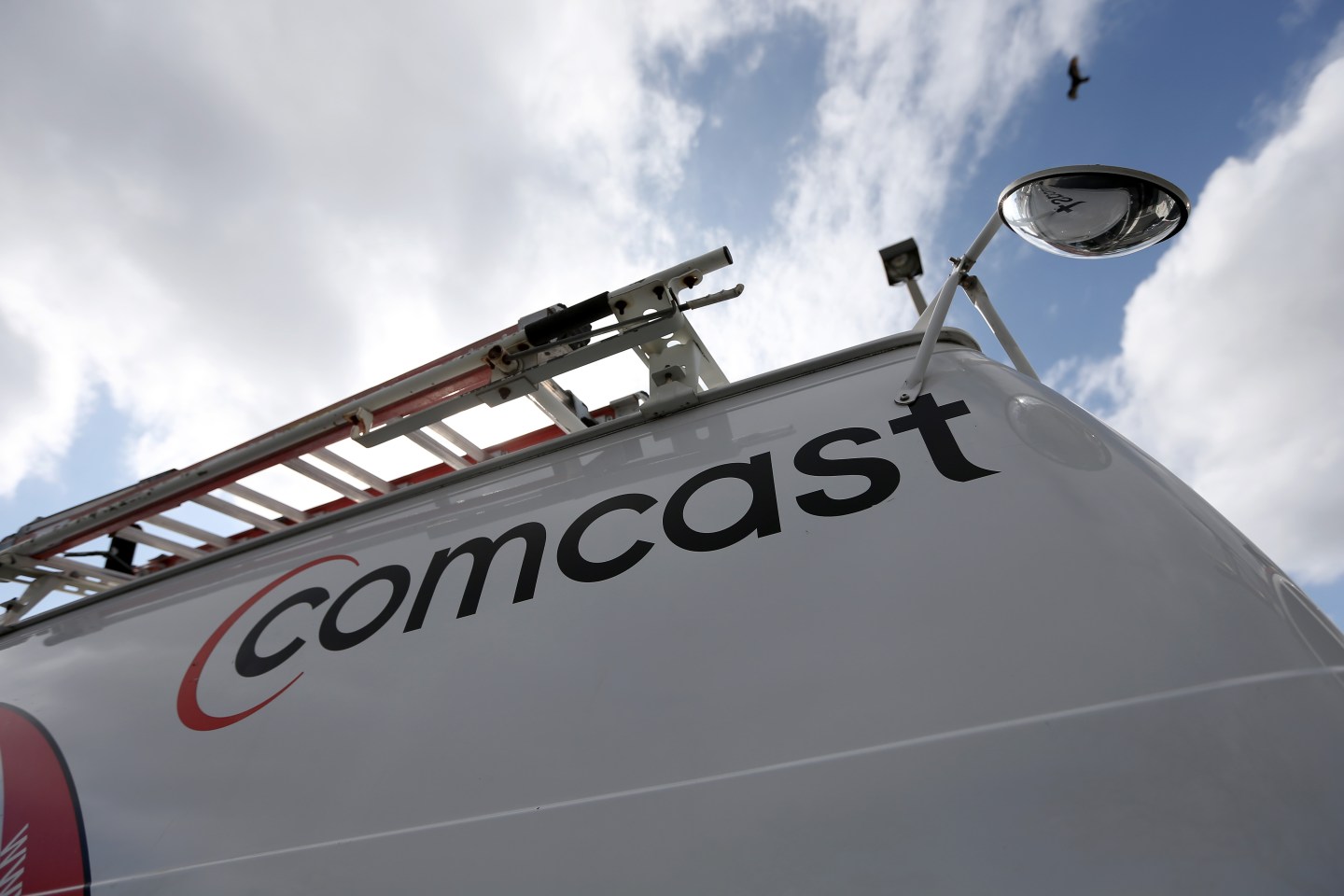 How investors can play the Comcast-Time Warner Cable deal collapse