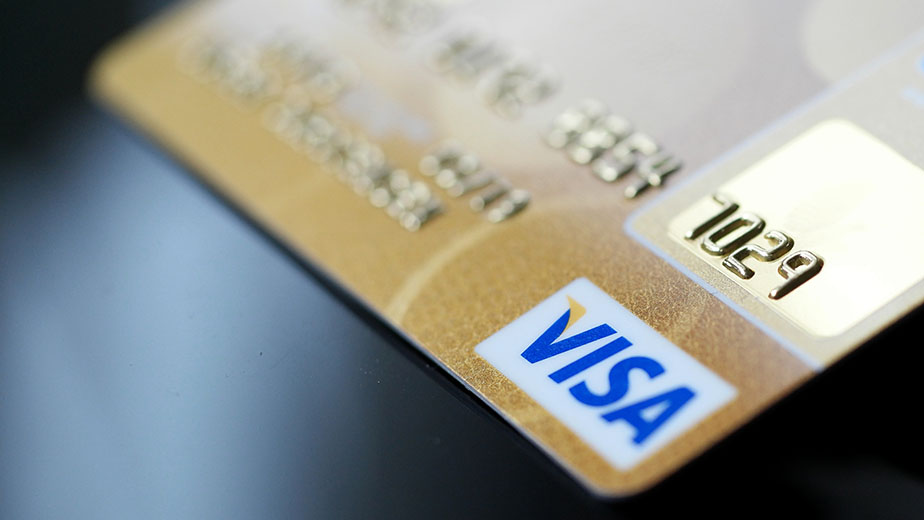 Walmart and Visa Are Fixing the Worst Thing About Chip Credit Cards