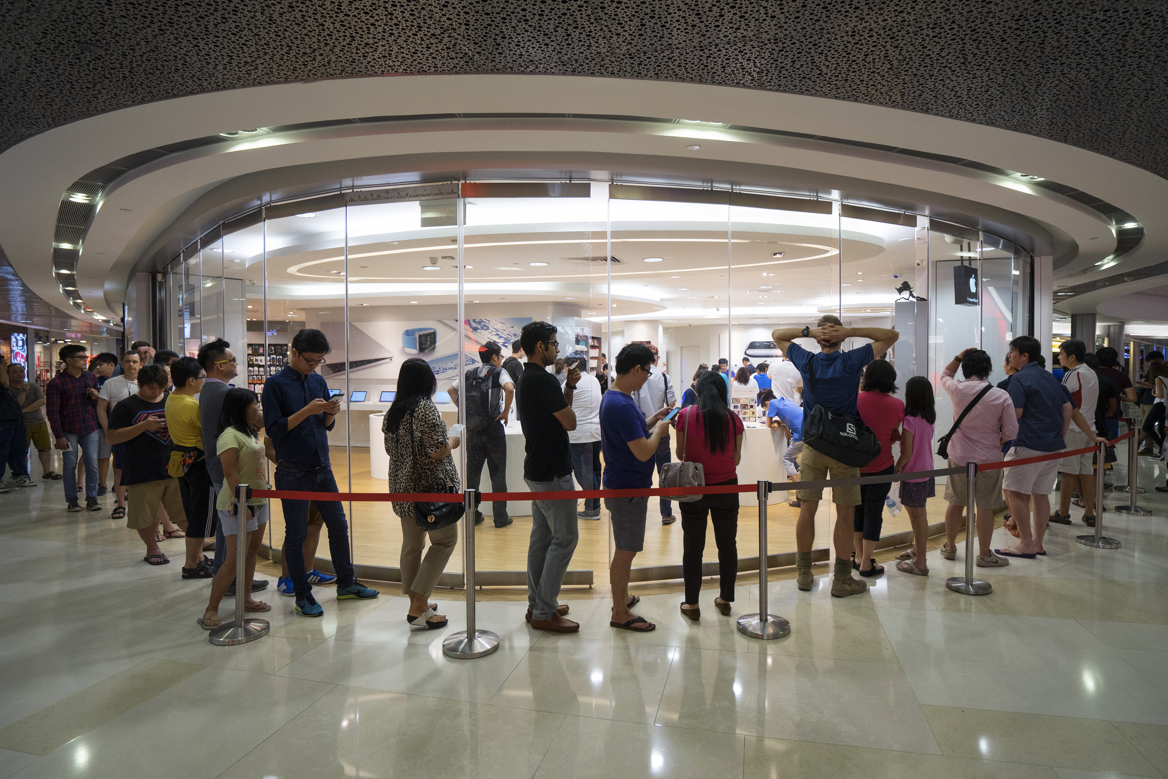 Apple Inc.'s Apple Watch Goes On Sale In Singapore