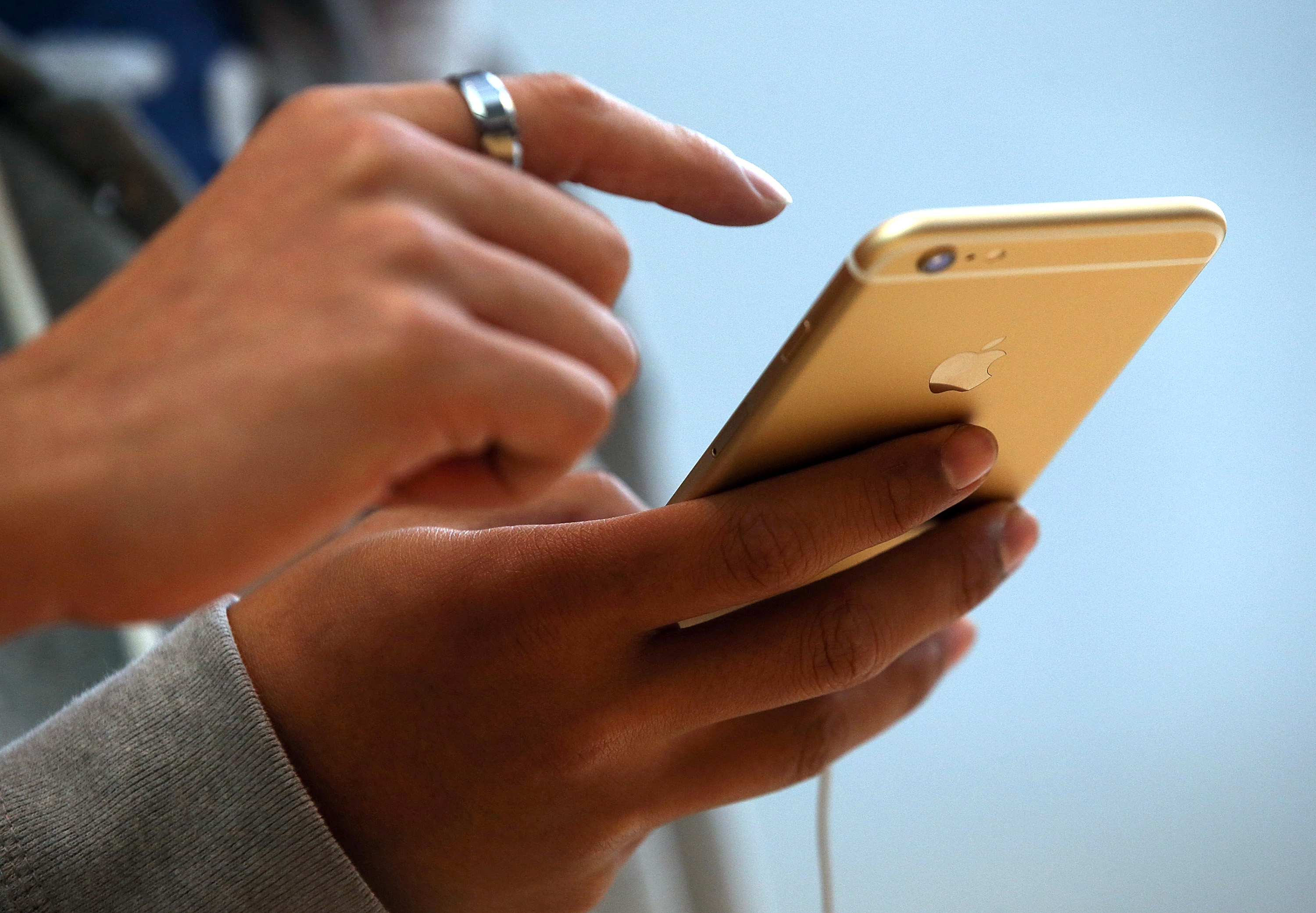 A new ad-blocking feature is set to come to iOS 9, setting up a confrontation between Apple and Google.