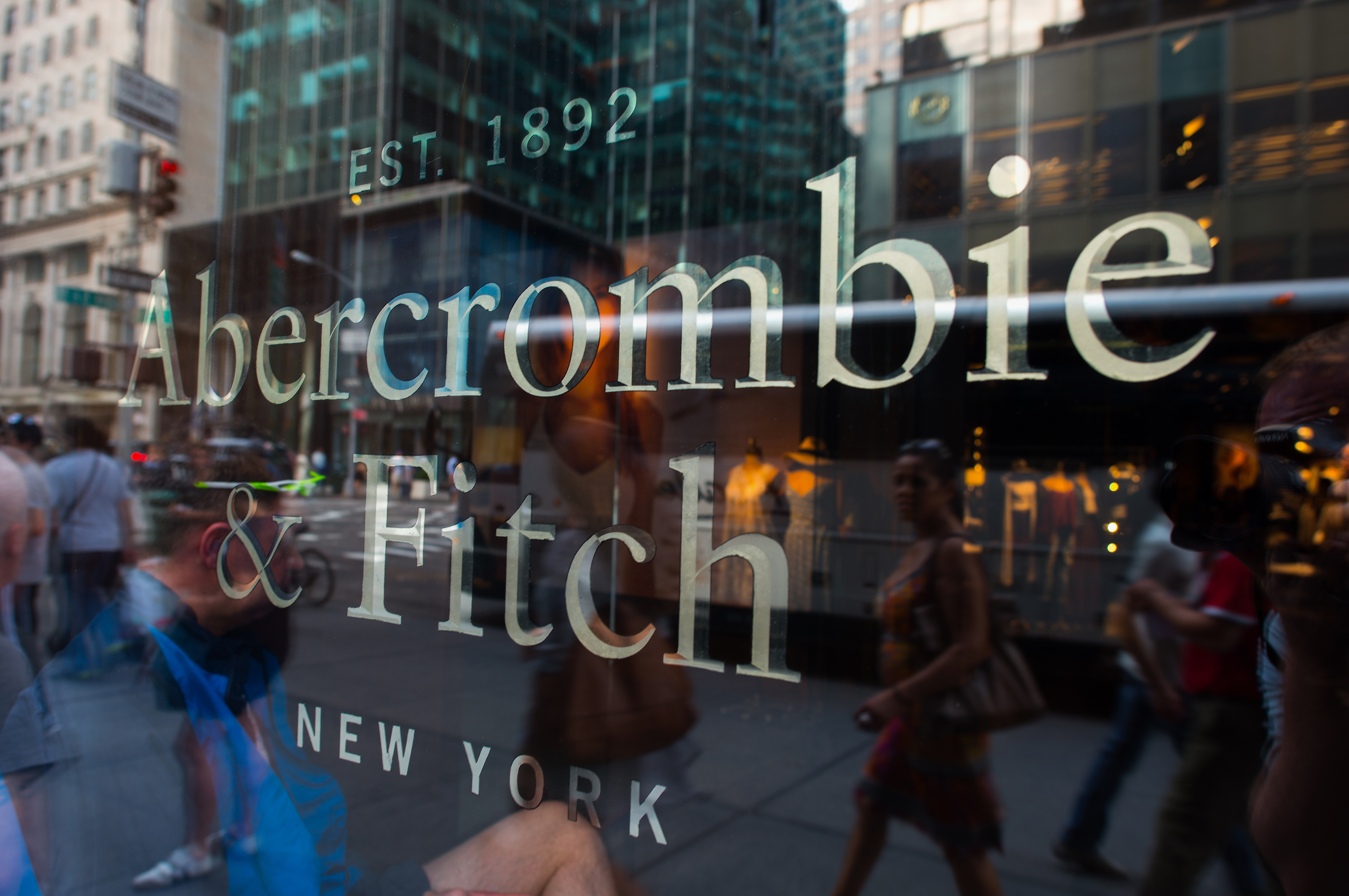 An Abercrombie &amp; Fitch Co. Store Ahead Of Earnings Figures