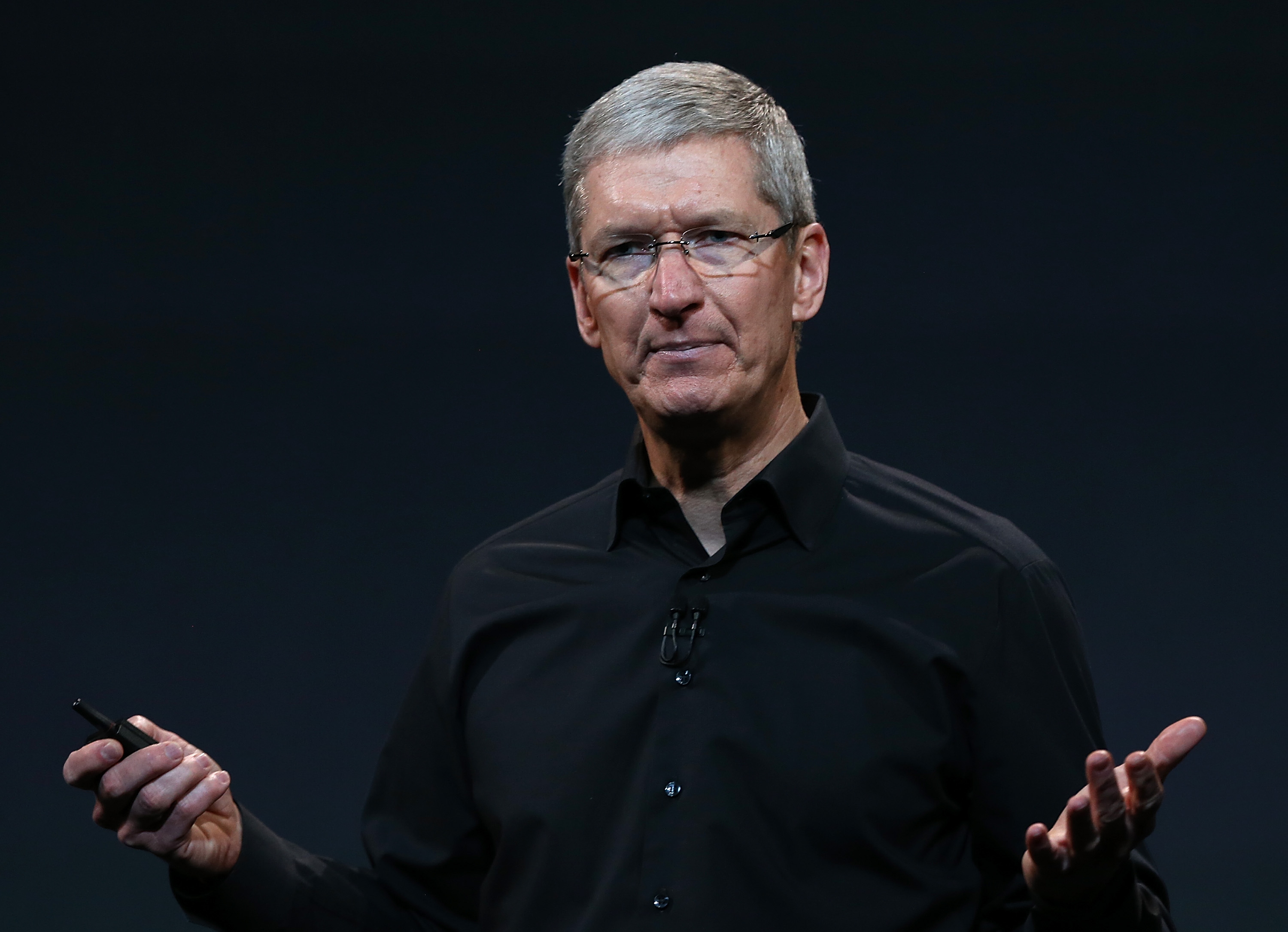 Apple Unveils New Versions Of Popular iPad