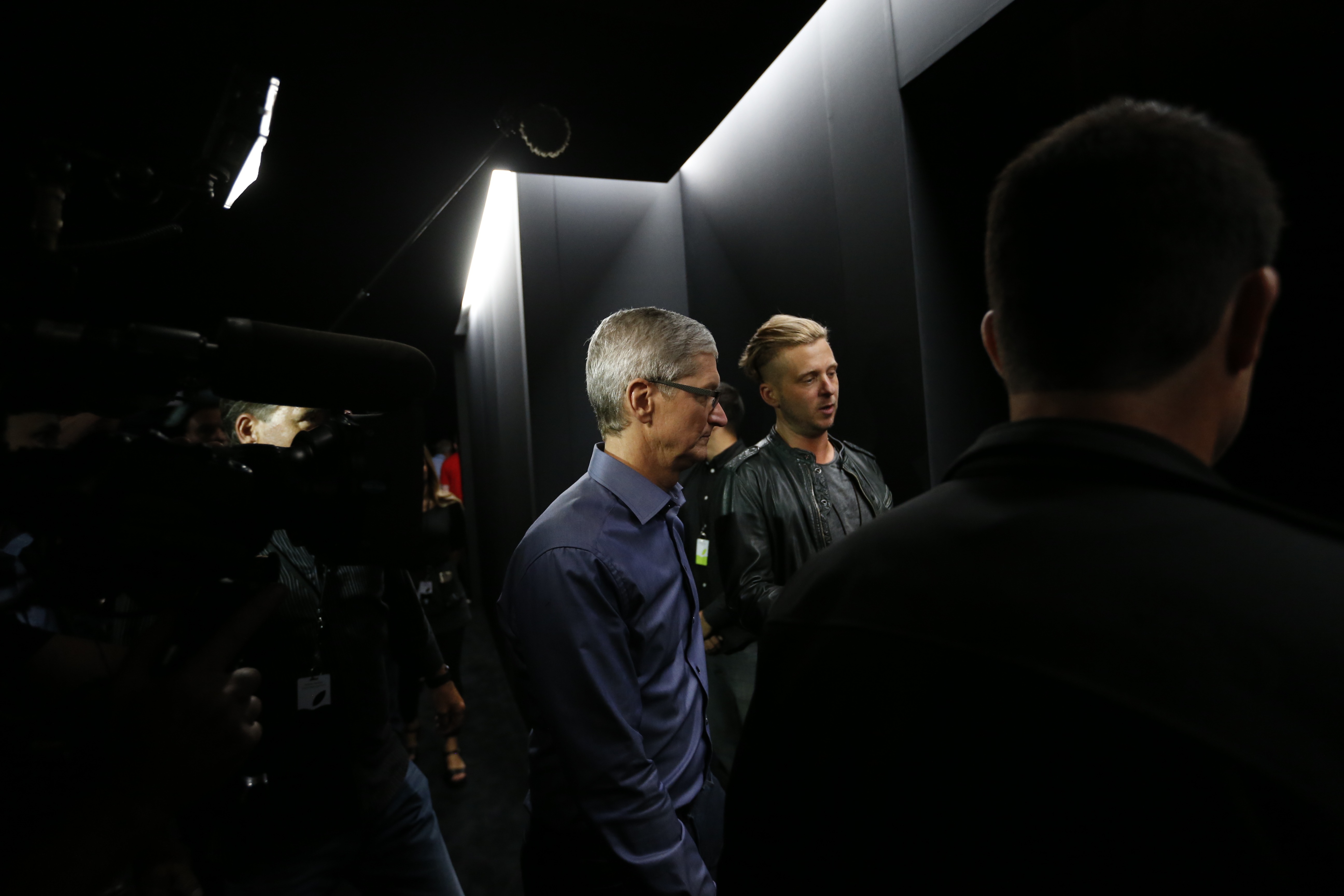 Apple Unveils New Versions Of iPhone 6, Apple TV