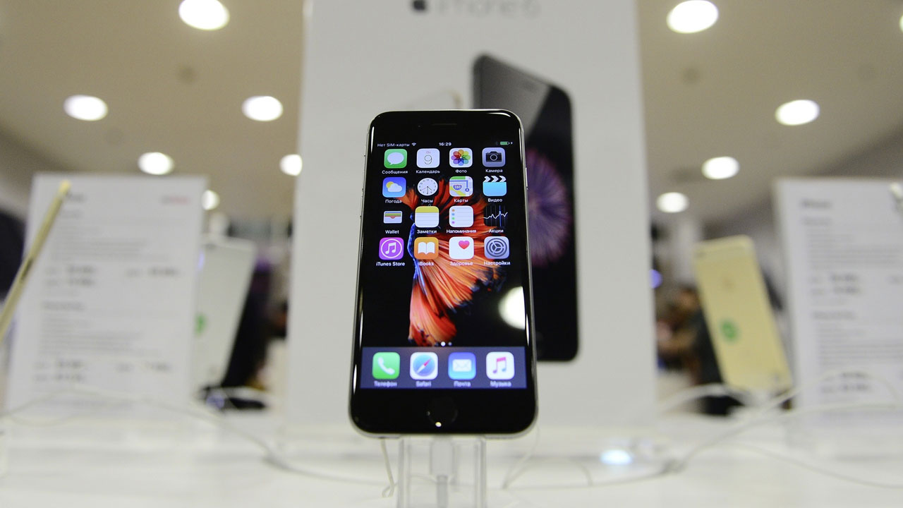 Apple Apologizes, Releases Update to Fix Broken iPhones