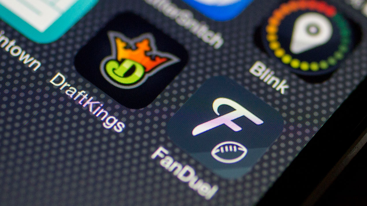 Putin’s Rage and DraftKings/FanDuel in Court–5 Things to Know Today