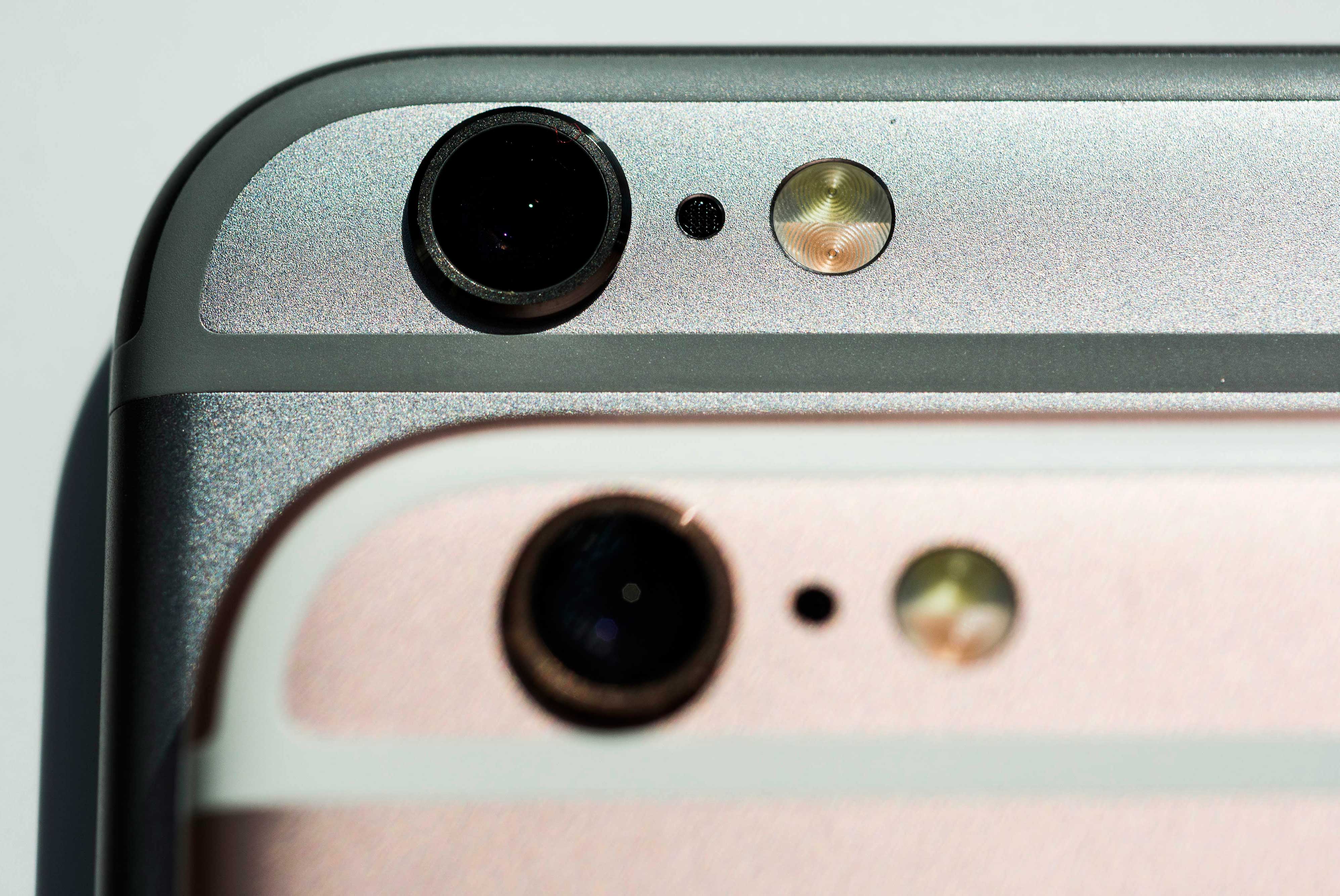 Unboxing Apple Inc. iPhone 6s