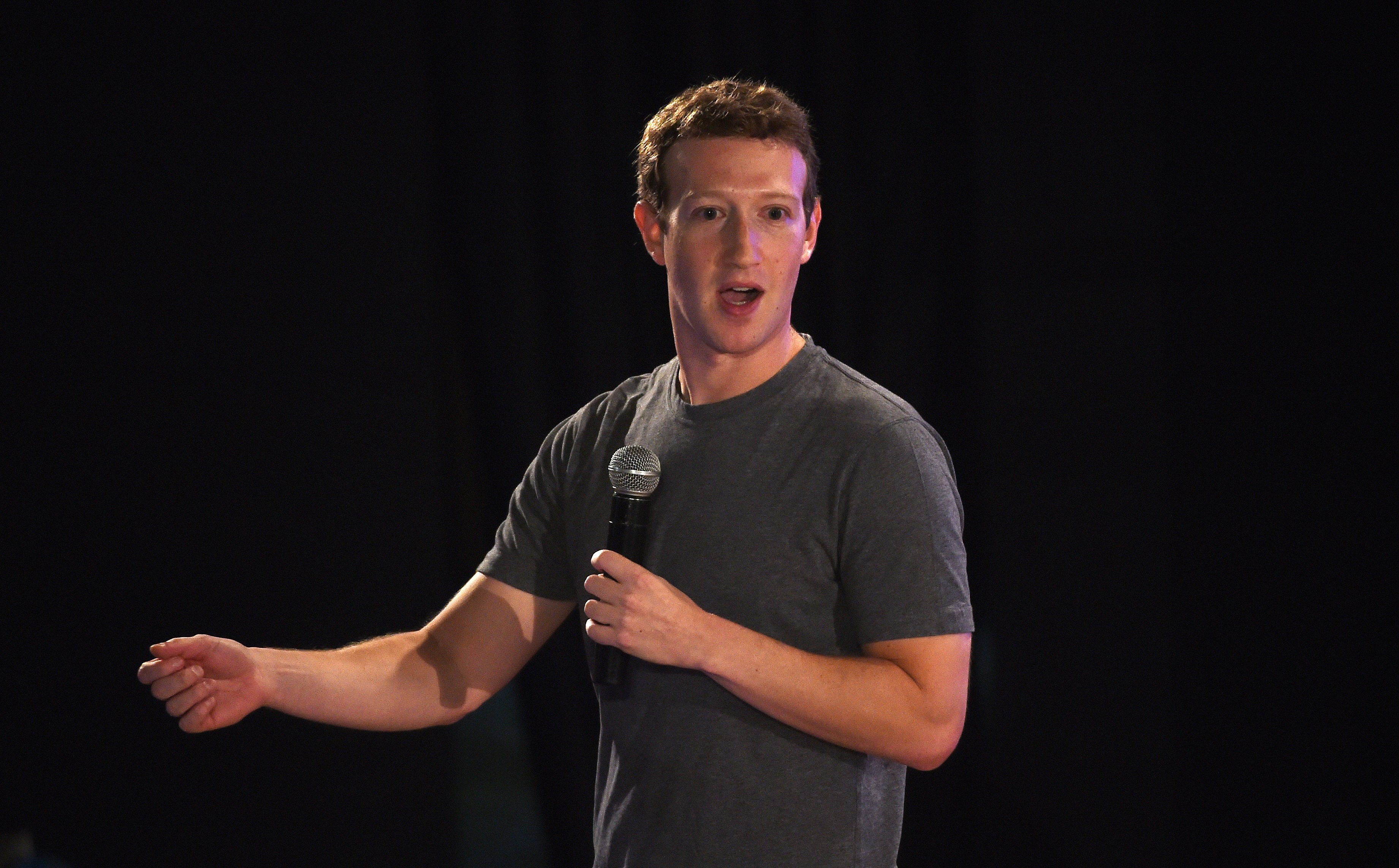 INDIA-INTERNET-FACEBOOK-COMPUTERS