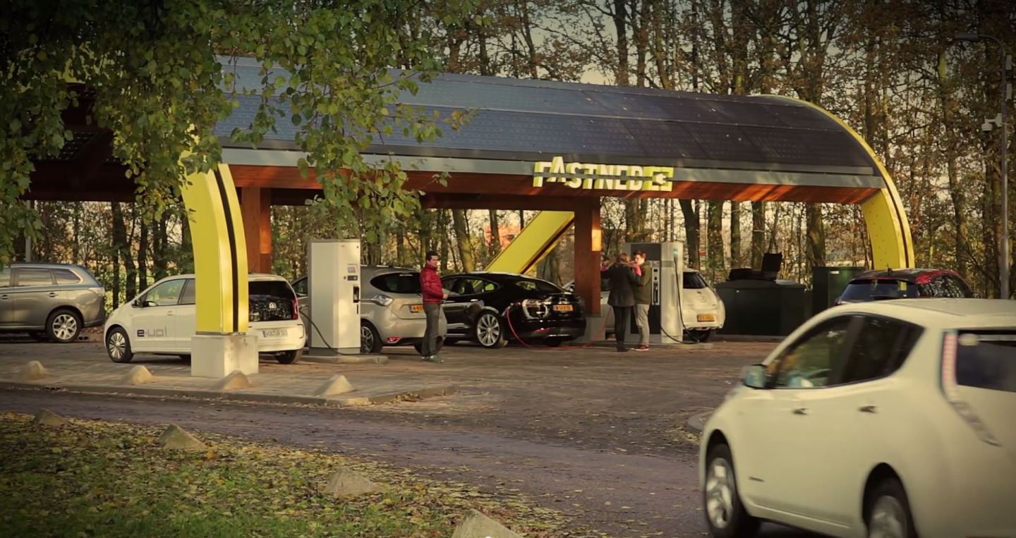 Cloud computing will keep these electric vehicle chargers humming