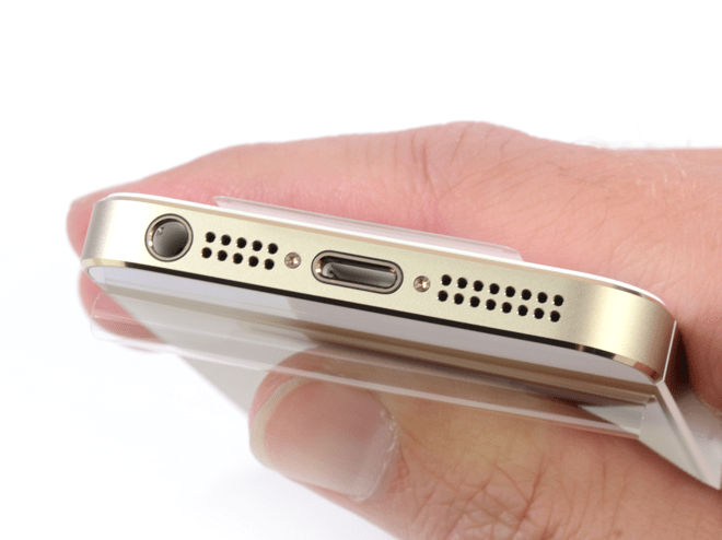 Another Sign That Apple Will Drop the Headphone Jack in the iPhone 7