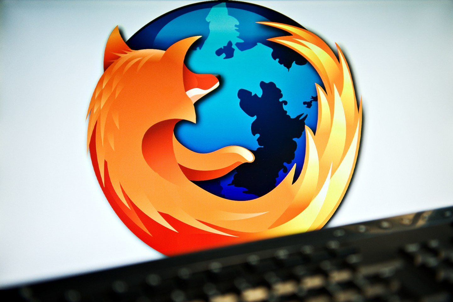 A screen displays the logo of the open-s