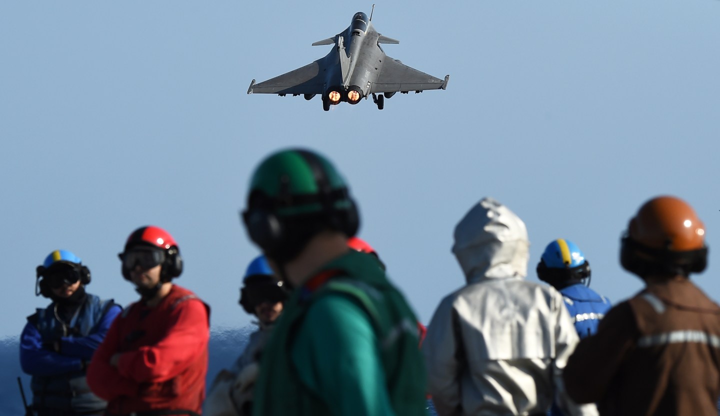 FRANCE-ATTACKS-DEFENCE-CONFLICT-SYRIA-IRAQ