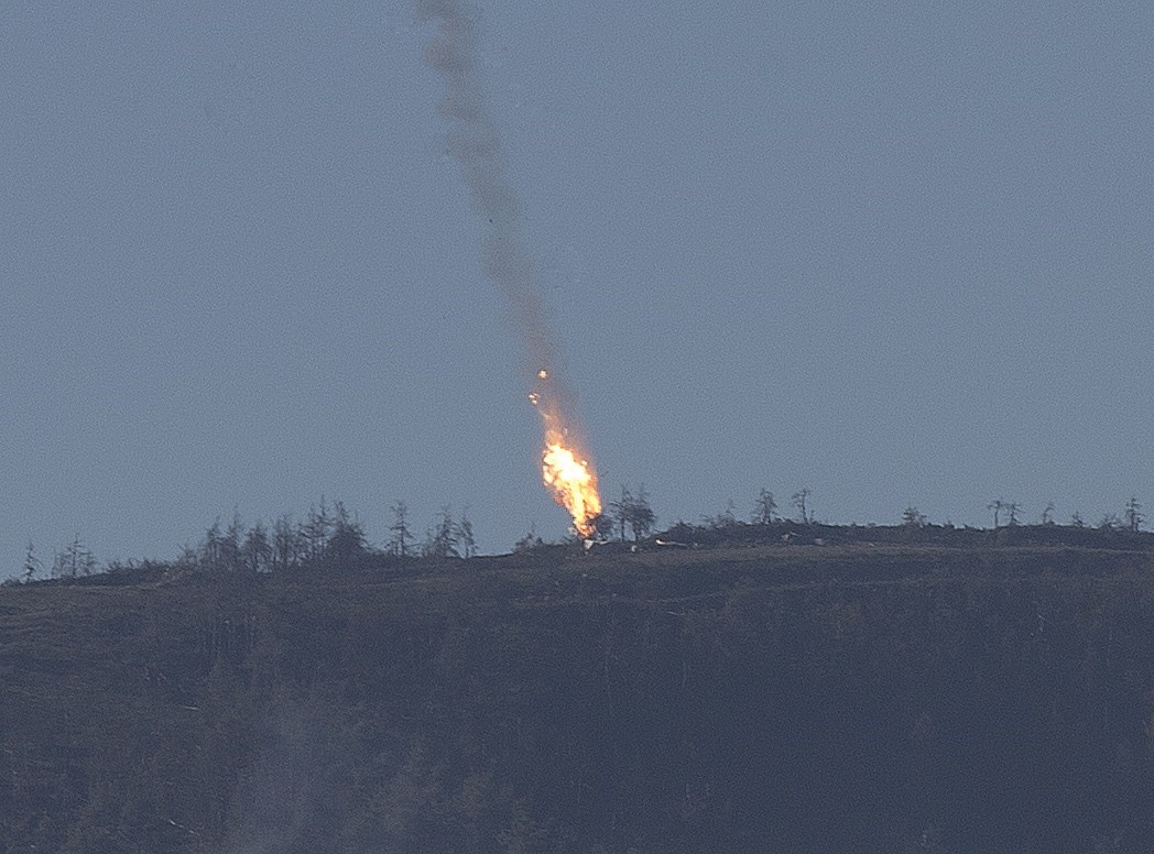 Warplane crashes in Syria near Turkeys border