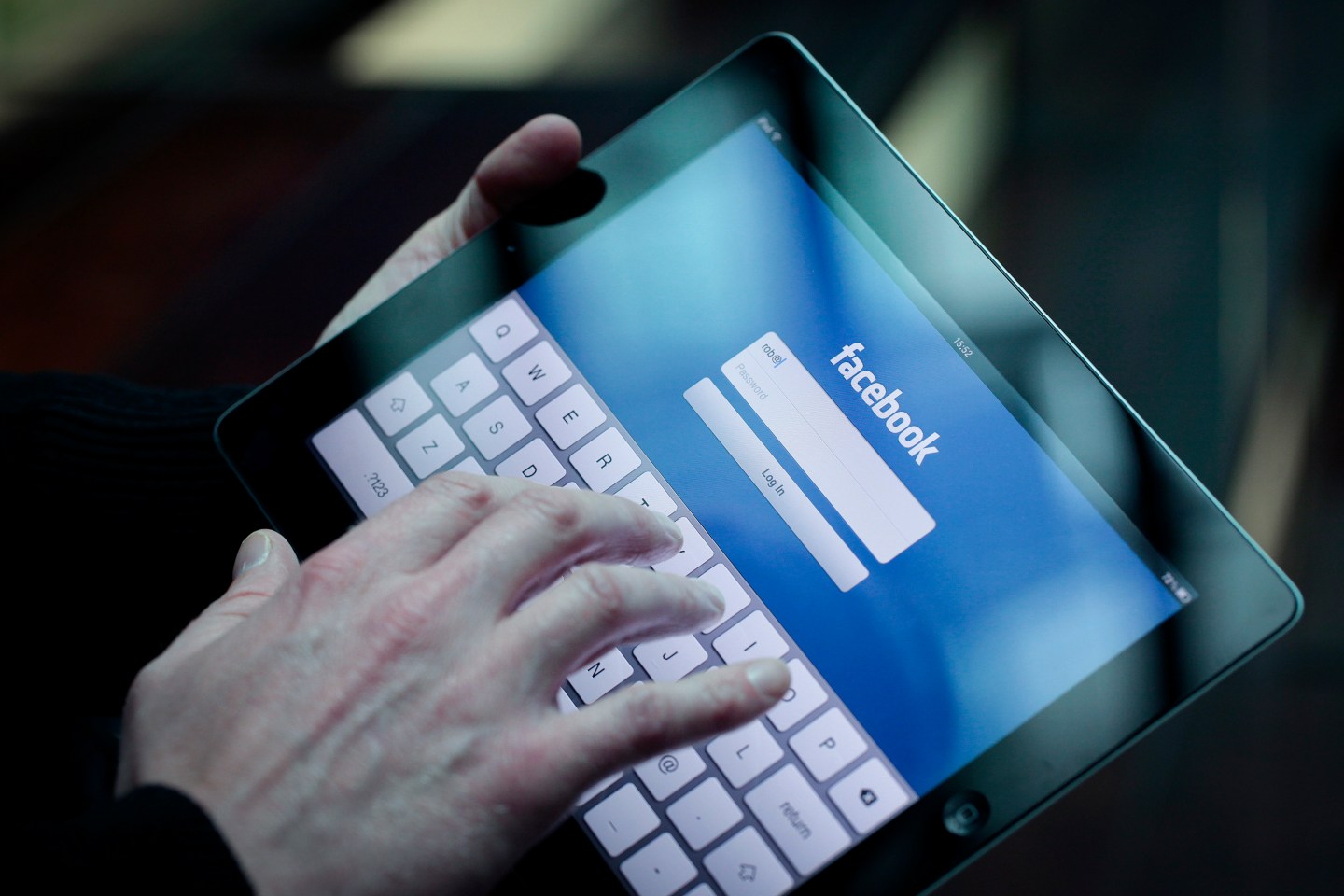 Facebook Said Set to Finish Taking Orders For IPO Tomorrow