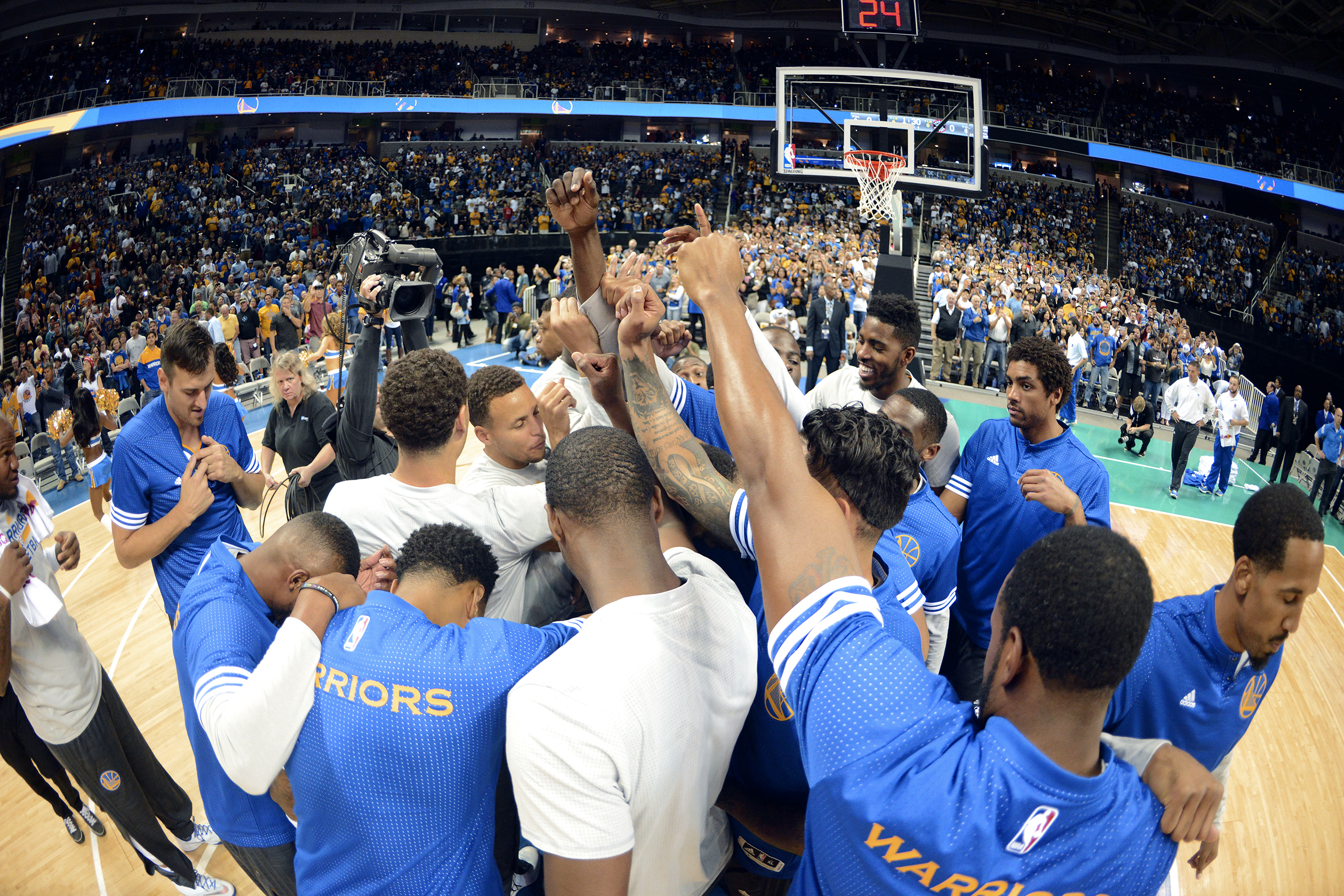 Toronto Raptors v Golden State Warriors