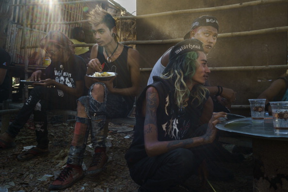 Burmese Punks Deliver Food To Some Of Yangon's Poorest Communities