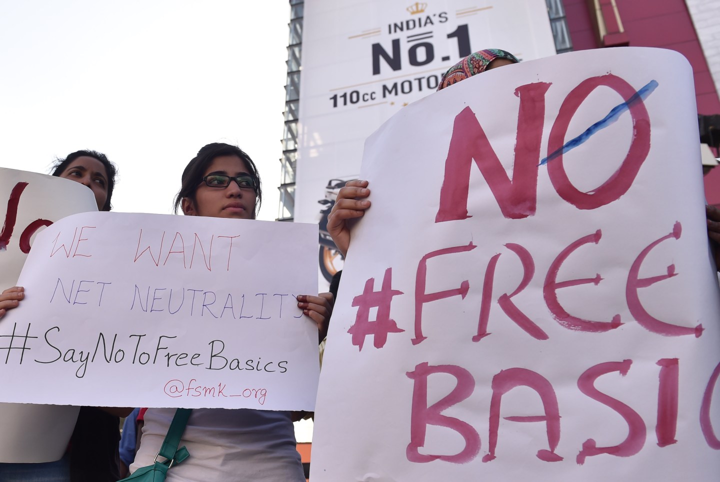 INDIA-TECHNOLOGY-INTERNET-PROTEST