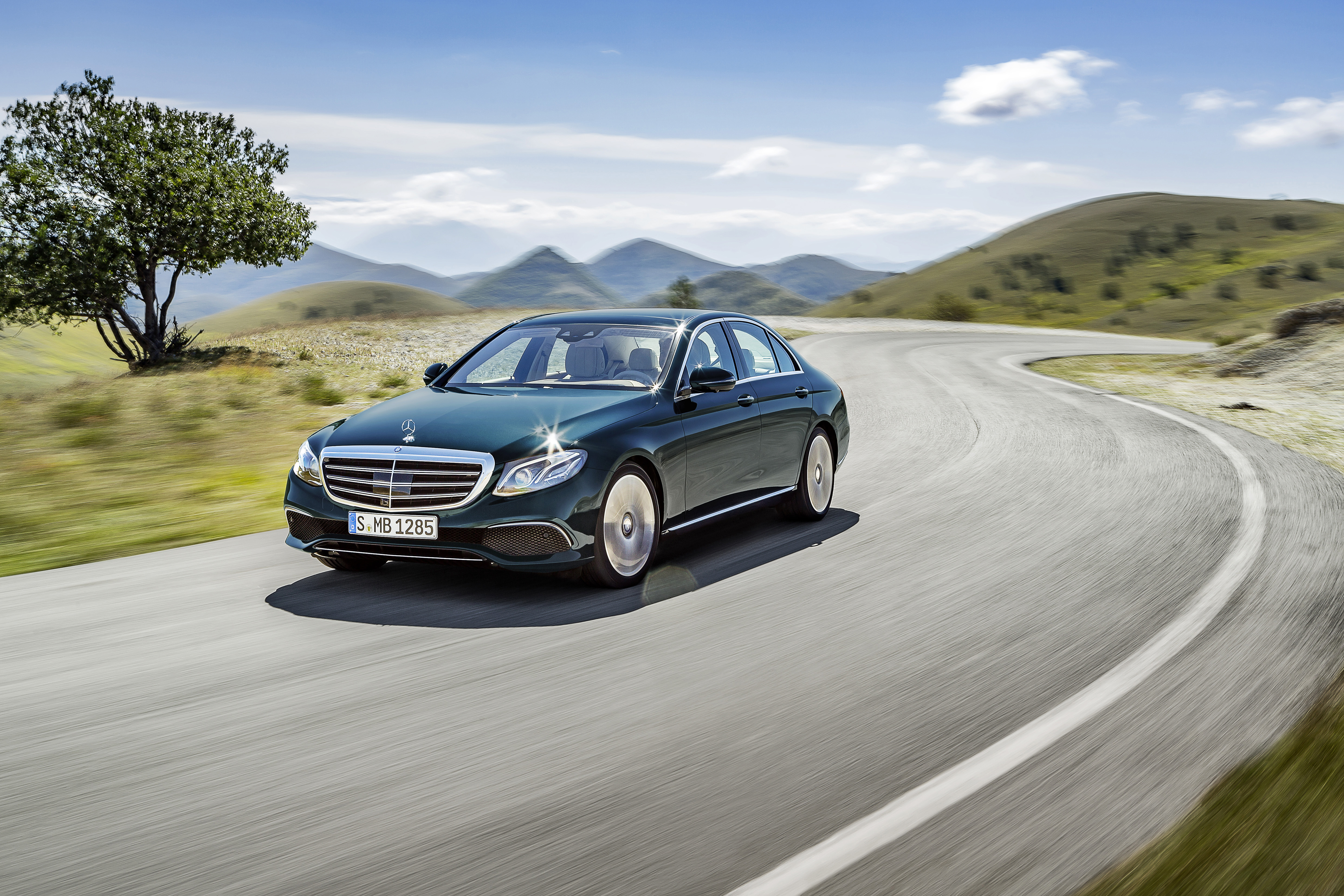 Mercedes-Benz E-Klasse Limousine (W 213) 2016Mercedes-Benz E-Cl
