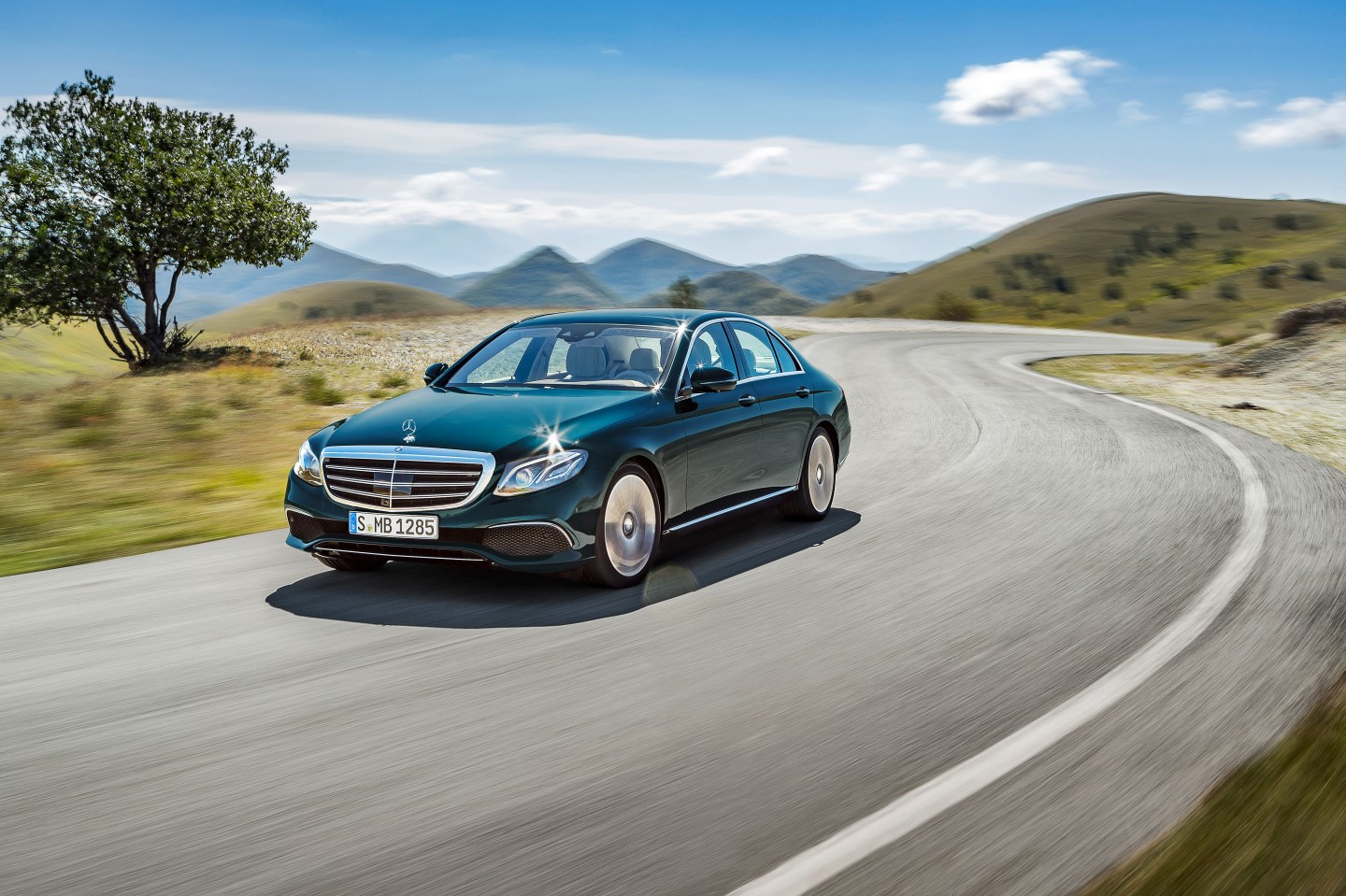 Mercedes-Benz E-Klasse Limousine (W 213) 2016Mercedes-Benz E-Cl