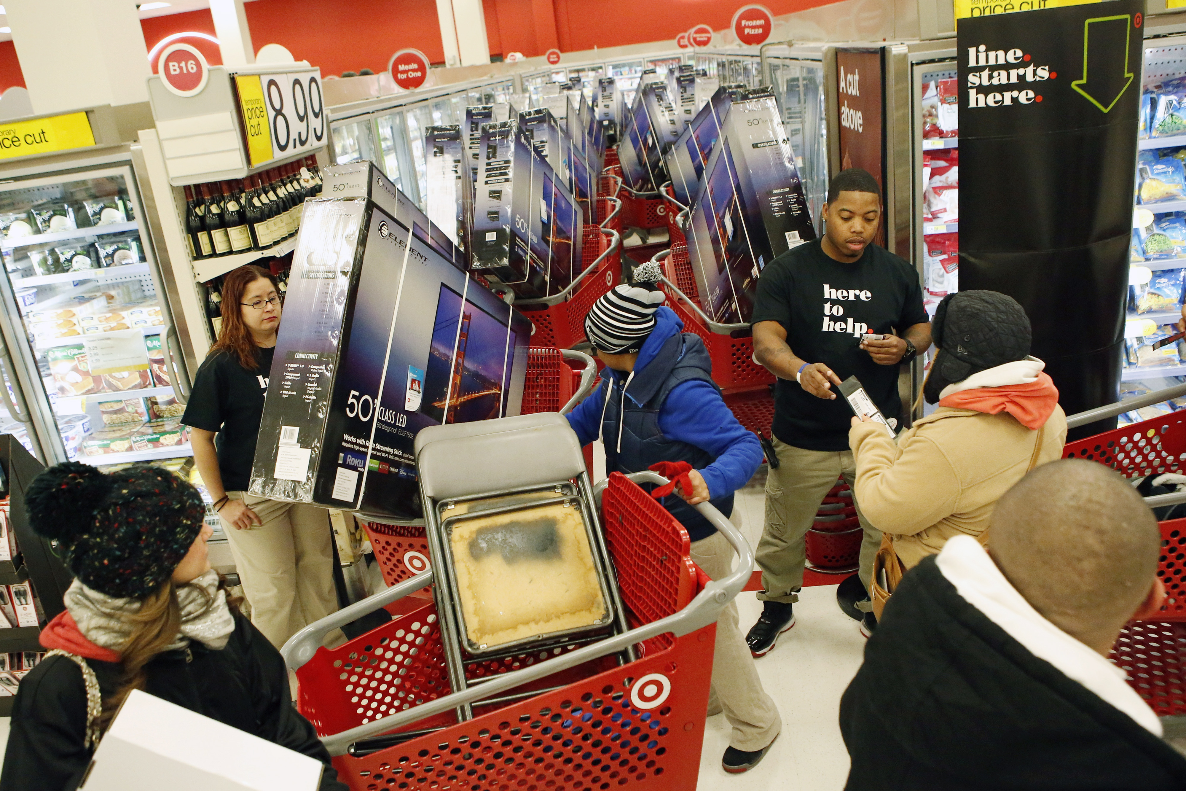 Early Black Friday Shopping At A Target Store