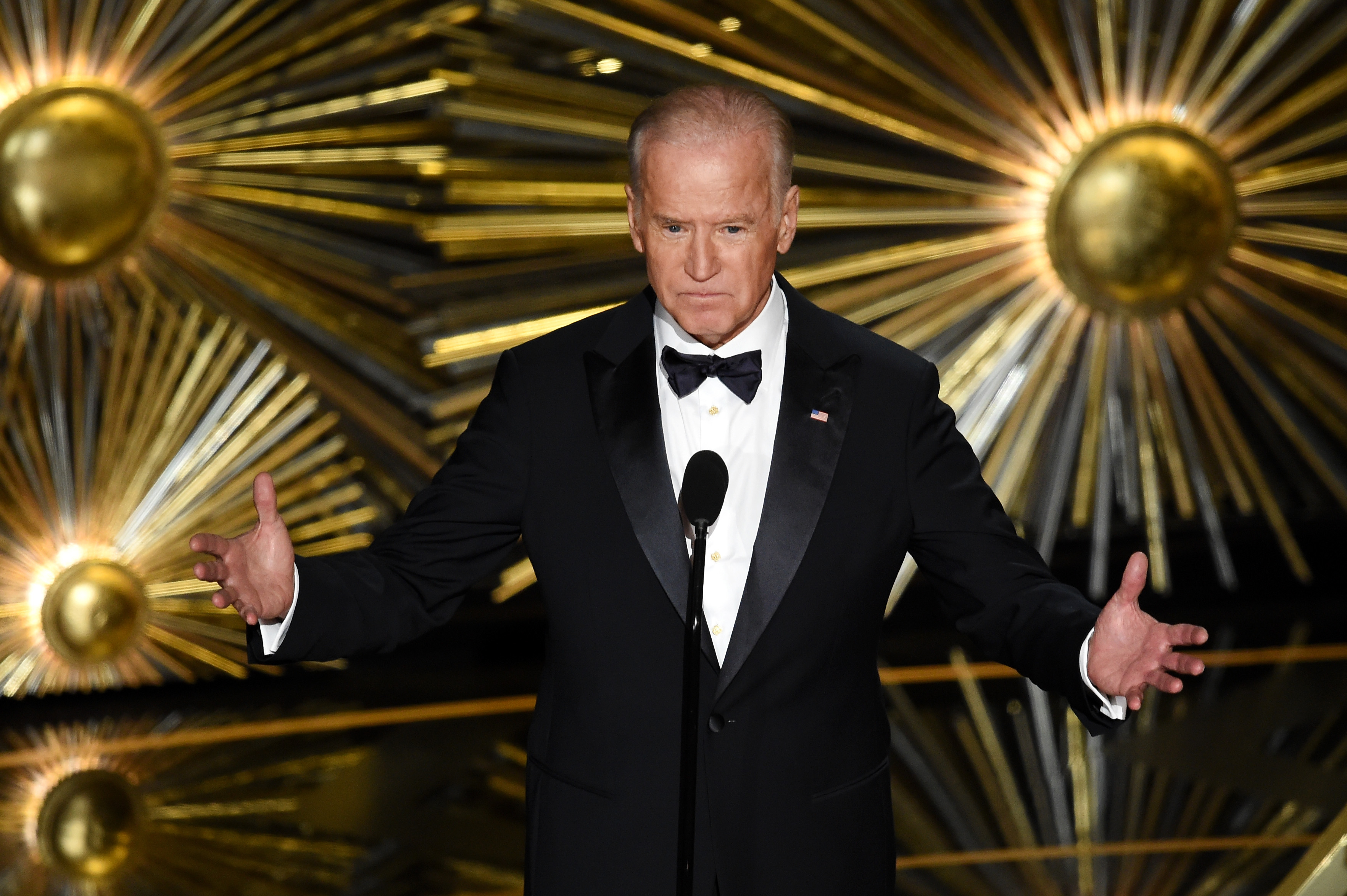 onstage during the 88th Annual Academy Awards at the Dolby Theatre on February 28, 2016 in Hollywood, California.