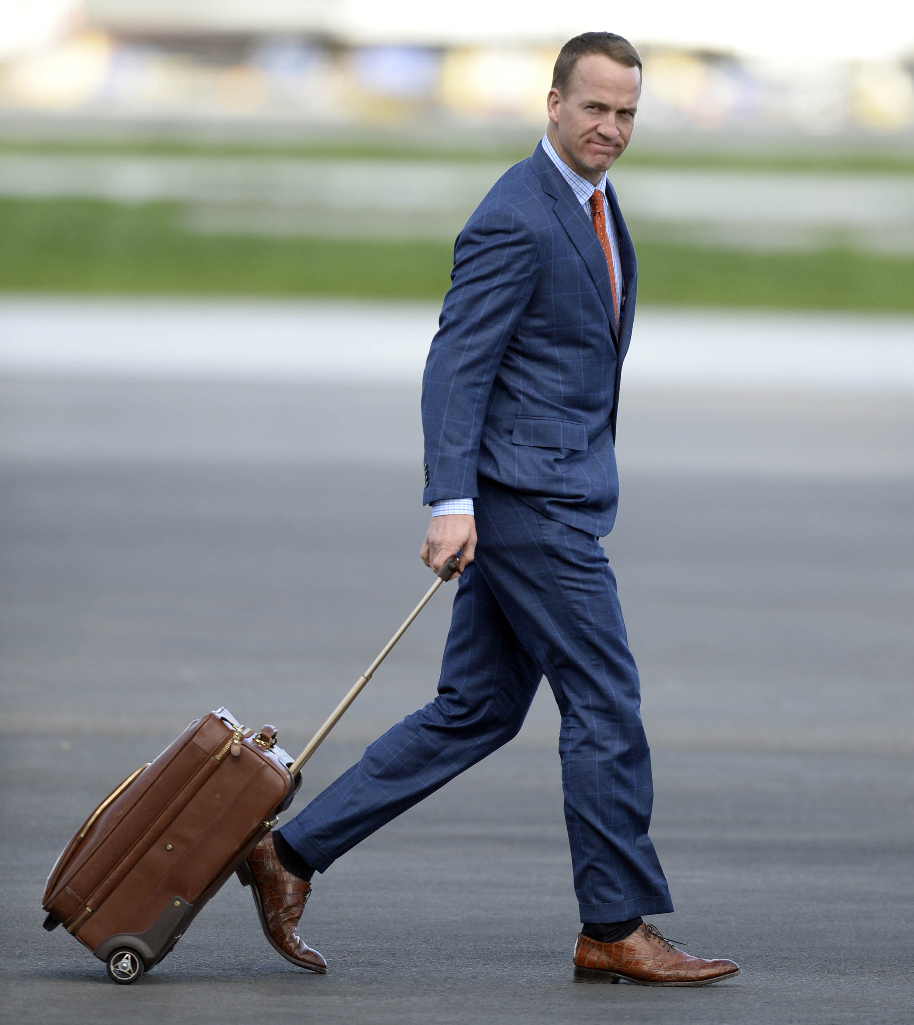 Broncos arrive in San Jose