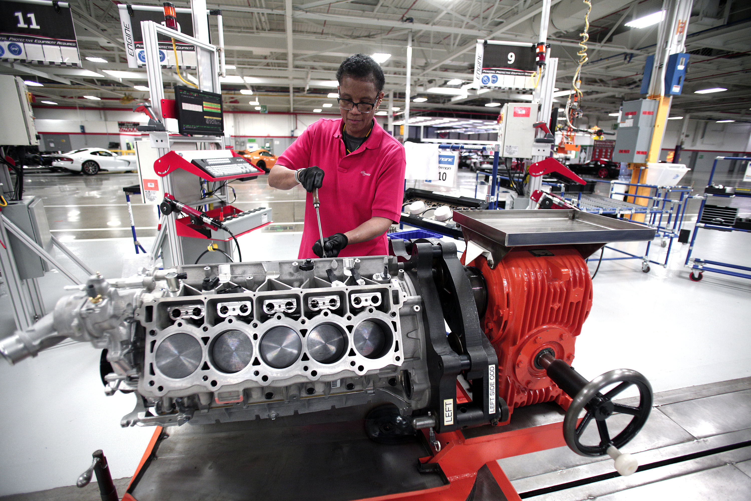 Detroit Assembly Plant Manufactures Flagship Dodge Viper