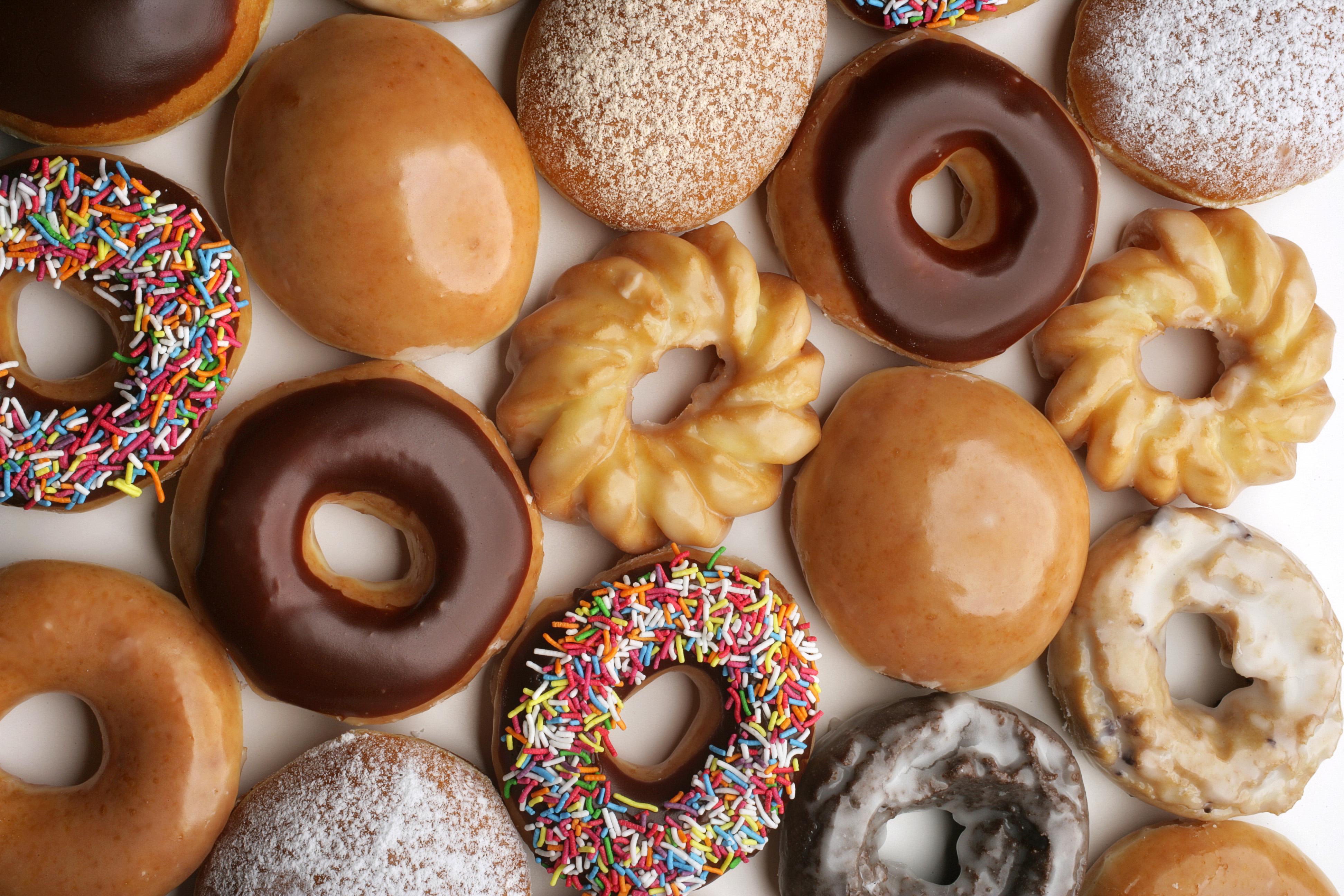 Krispy Kreme Doughnuts, 9 June 2006. The AGE Picture by MARINA OLIPHANT