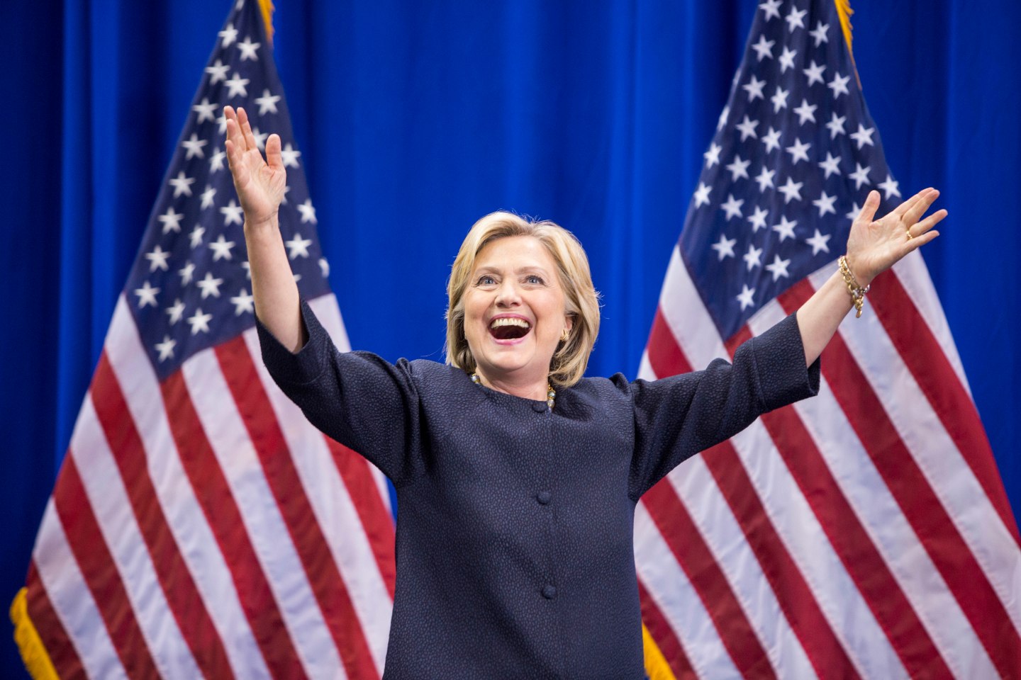 SNL Pokes Fun at Hillary Clinton With ‘President Barbie’ No One Wants To Play With