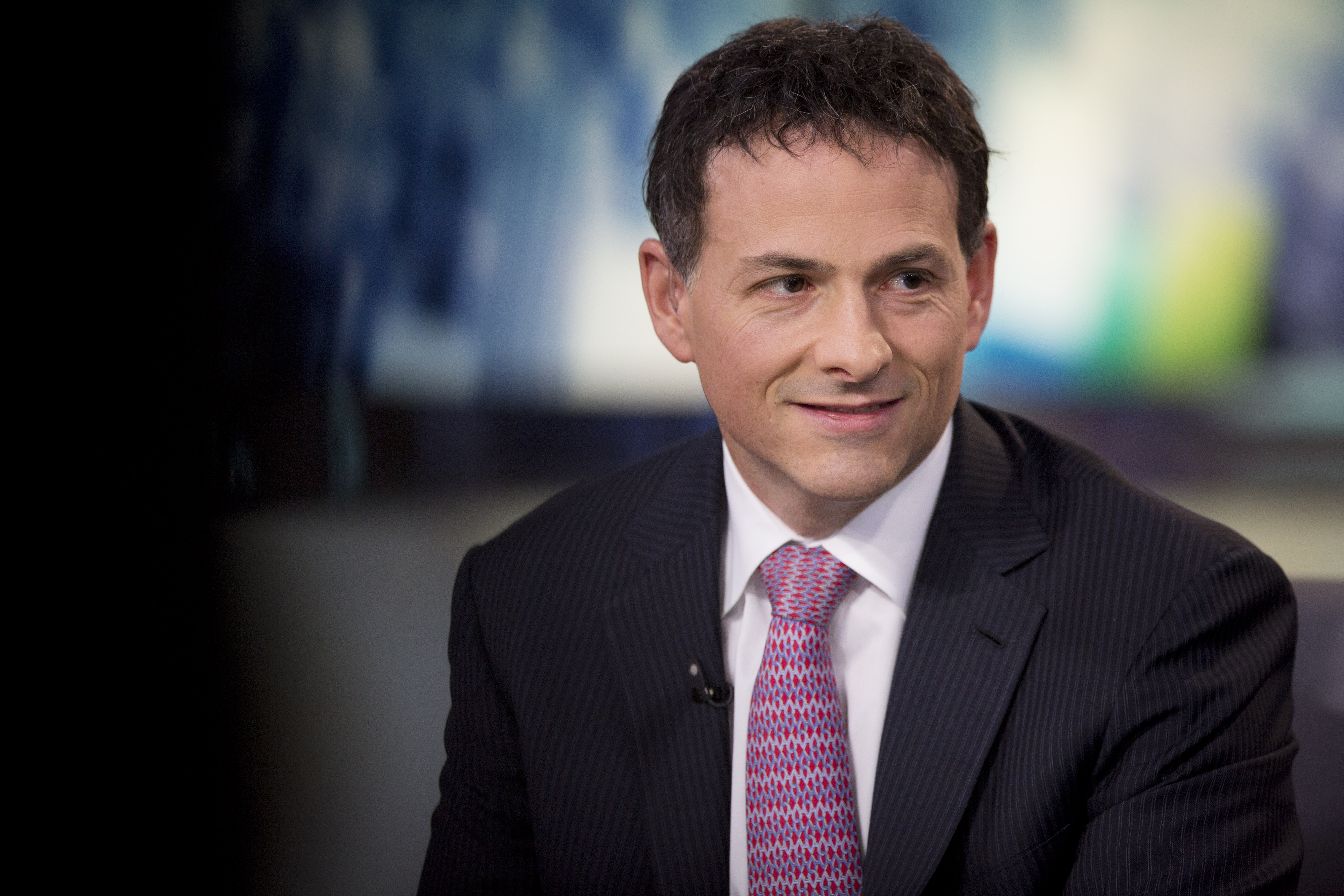 Apple Urged By Einhorn To Return More Cash To Investors
