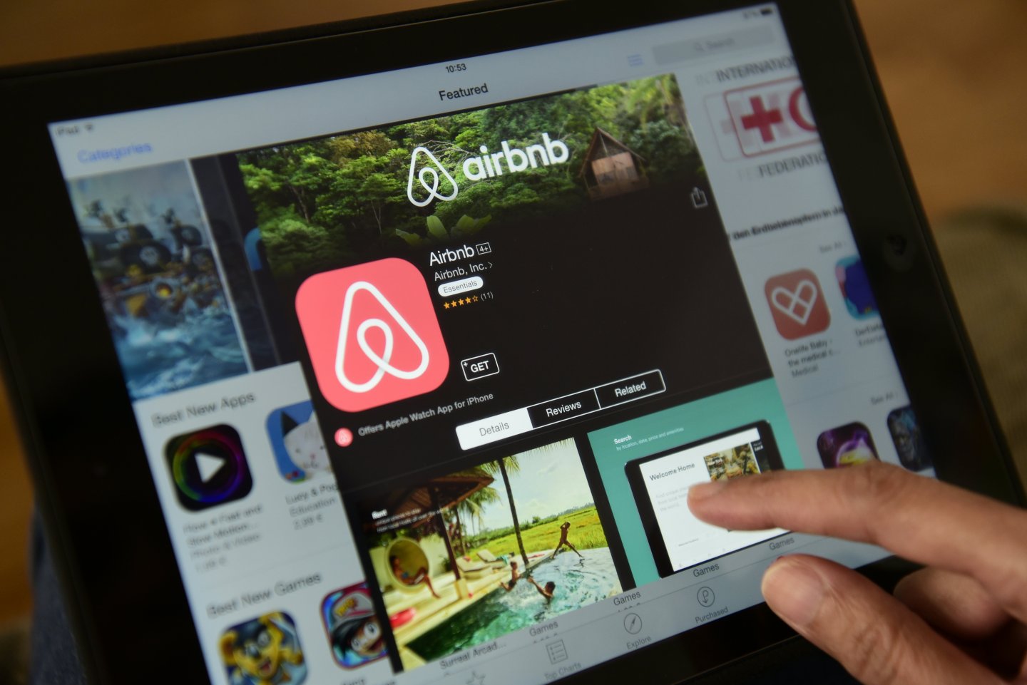 Airbnb Forms Separate China Unit as Local Business Grows