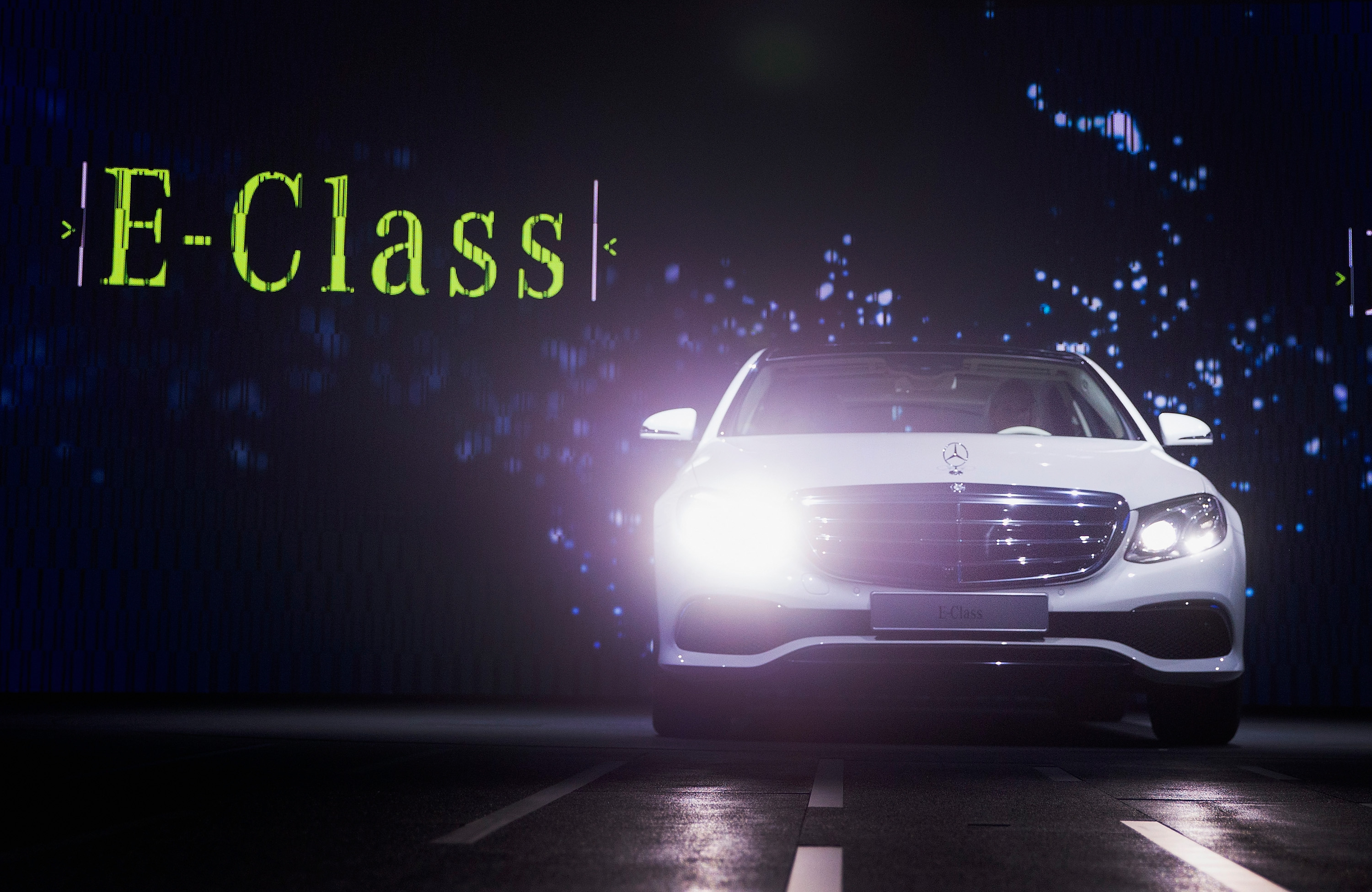 Buick And Mercedes Benz Reveal New Models Ahead Of N. American Int'l Auto Show