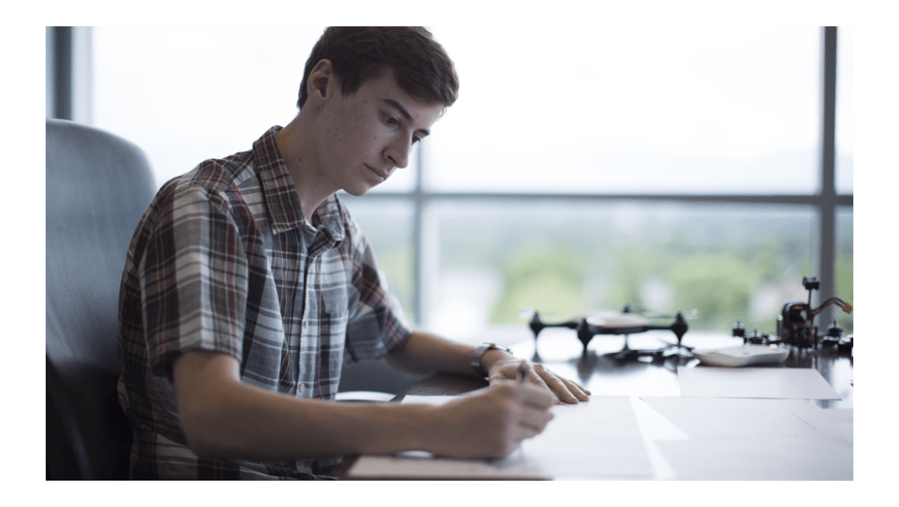 This Teenage Entrepreneur Raised $2.8 Million for His Drone Startup In-Between High School Classes