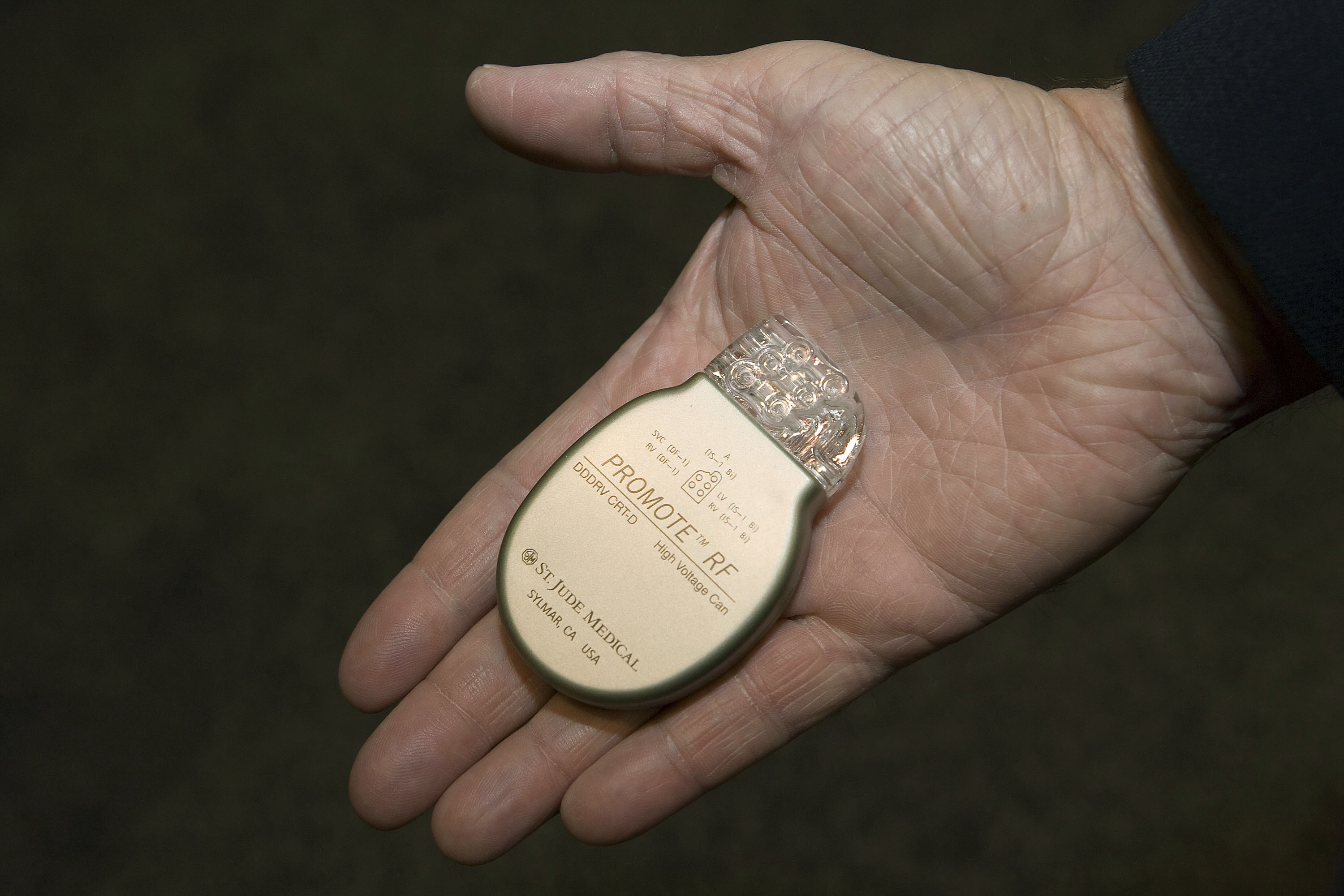 A St. Jude Medical Promote RF cardiac resynchronization ther
